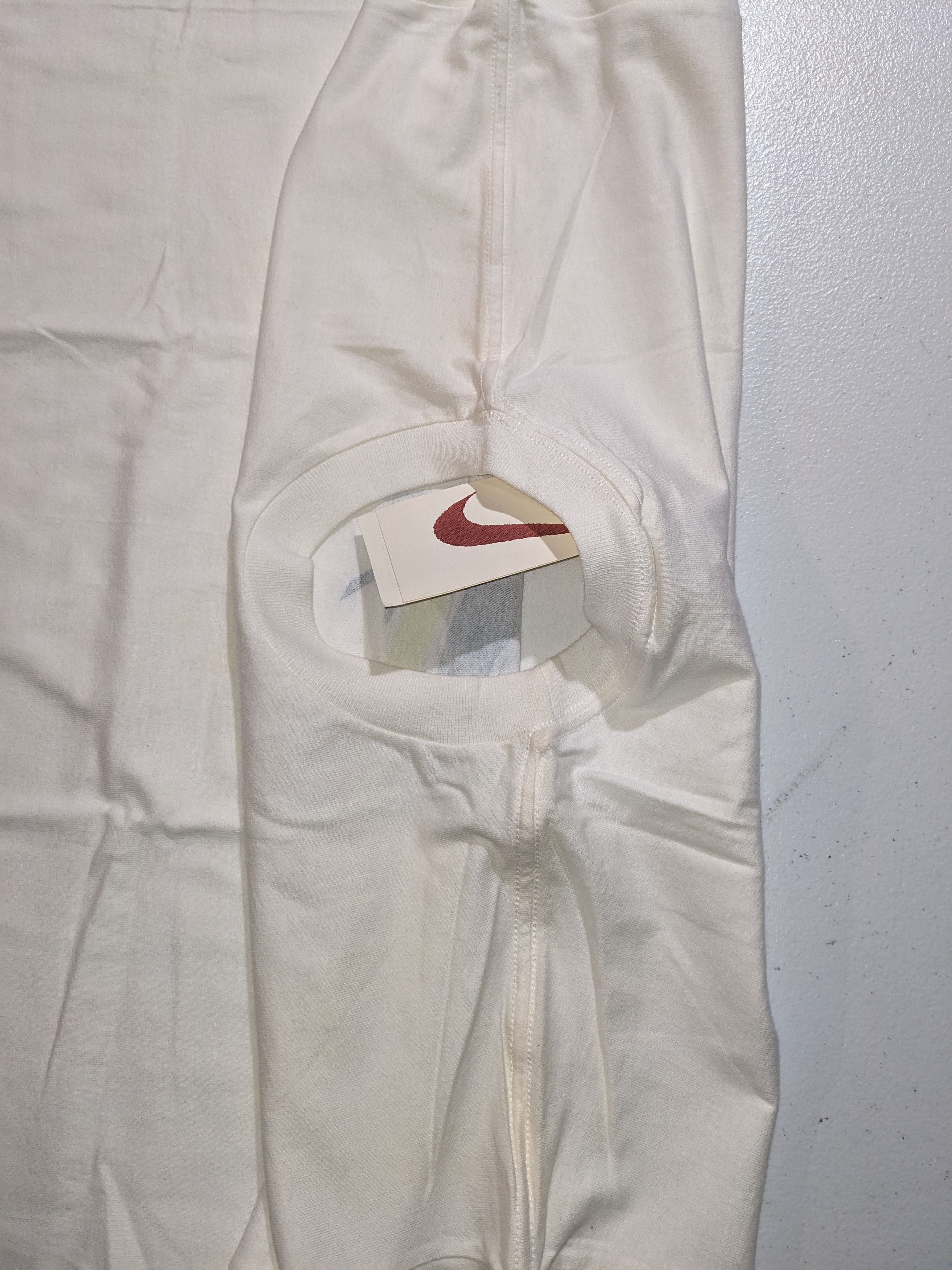 Nike × Vintage Vintage 90s Nike Arch Swoosh White Large T-Shirt Size US L / EU 52-54 / 3 - 13 Thumbnail