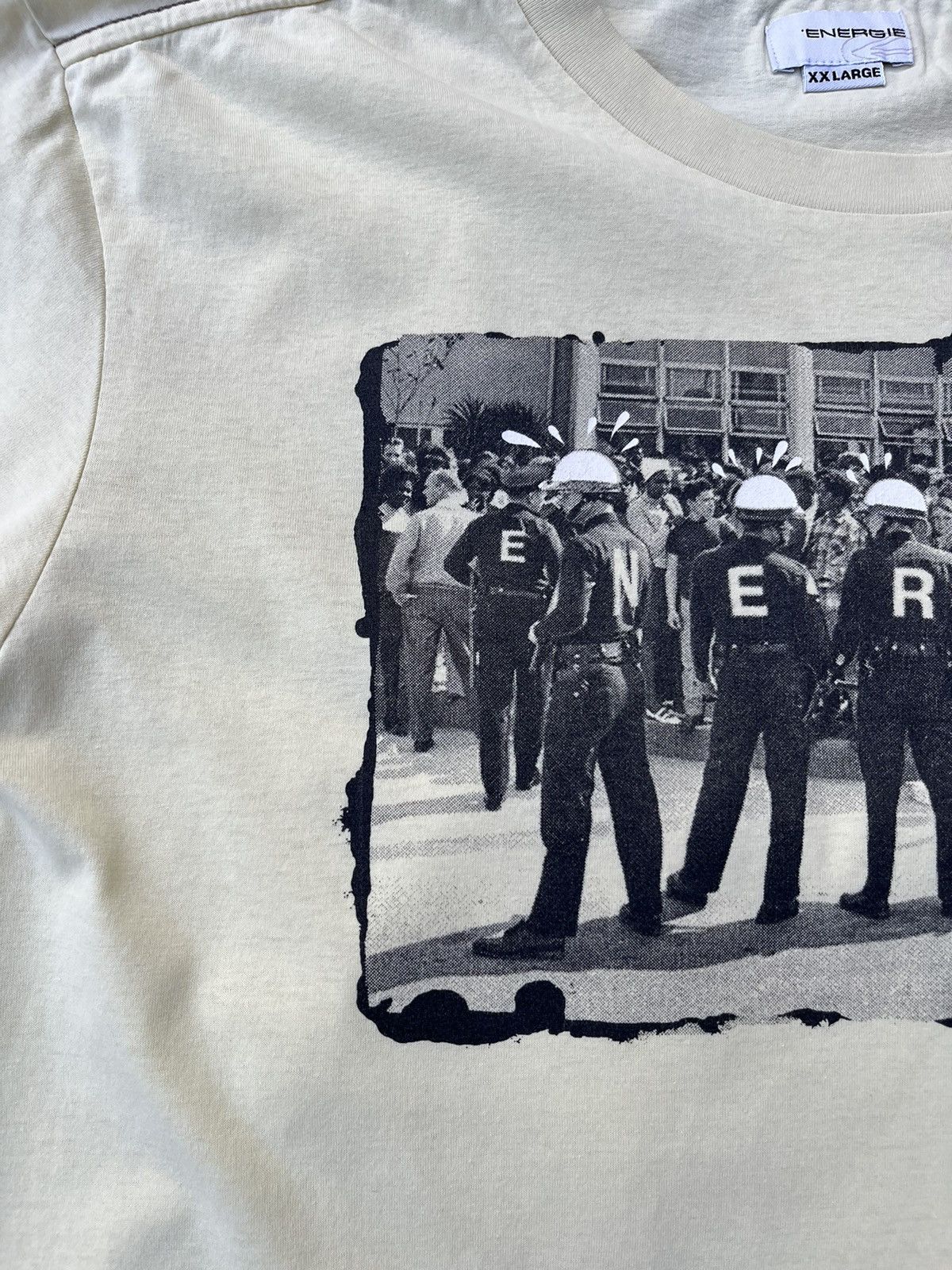 Energie × Vintage Vintage energie y2k cops polizei logo t-shirt tee Size US XXL / EU 58 / 5 - 6 Thumbnail
