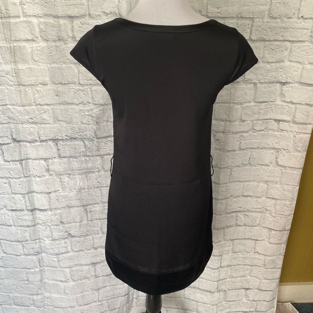 Express Express women XS black V-neck cap sleeve shift dress w/satin Size XS / US 0-2 / IT 36-38 - 8 Thumbnail