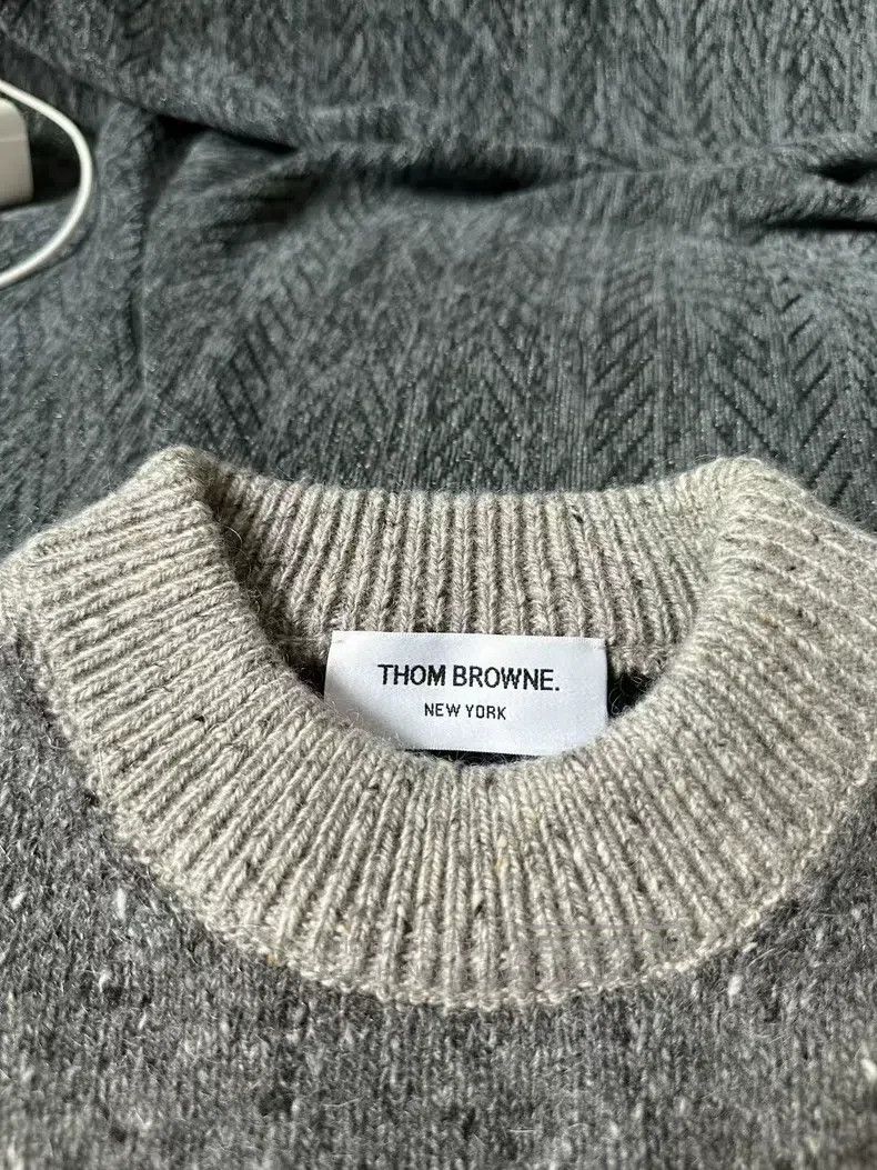 Thom Browne Thom Browne Colorblock Sweater Size XS / US 0-2 / IT 36-38 - 3 Thumbnail