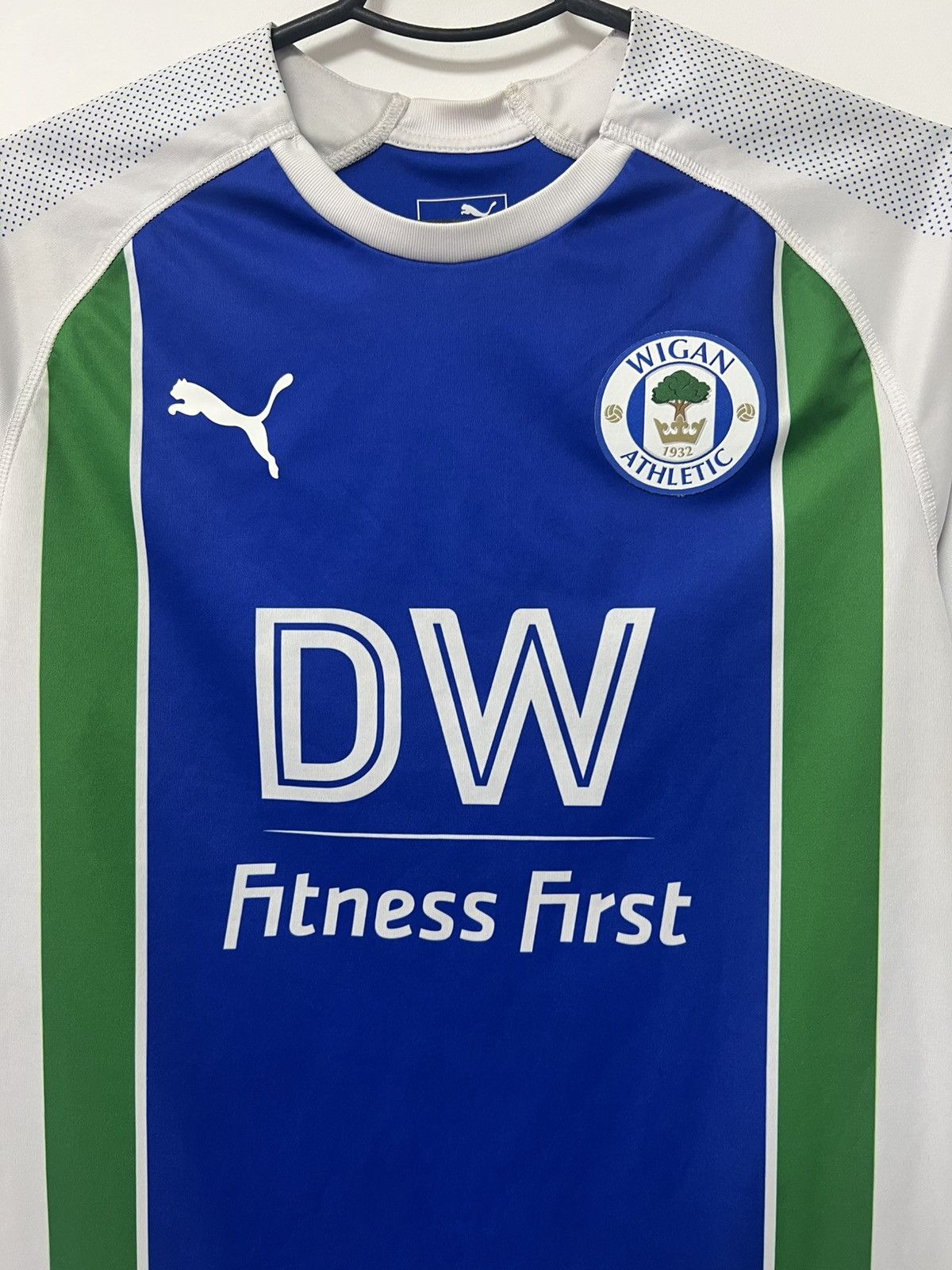 Puma × Vintage Wigan Athletic 2018/19 Home Jersey Puma Football Shirt sz L Size US L / EU 52-54 / 3 - 5 Thumbnail