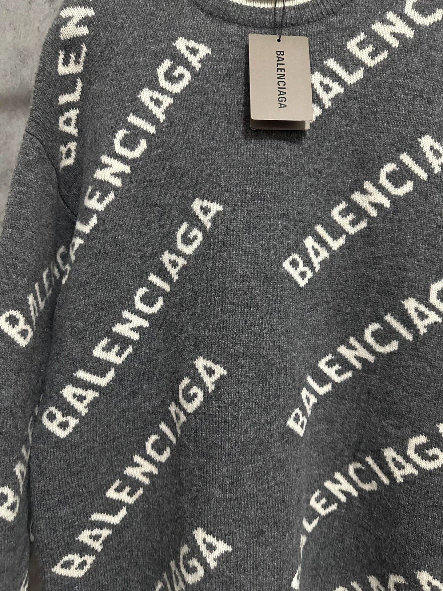 Balenciaga Balenciaga All-Over Logo Knit Sweater Size US L / EU 52-54 / 3 - 2 Thumbnail
