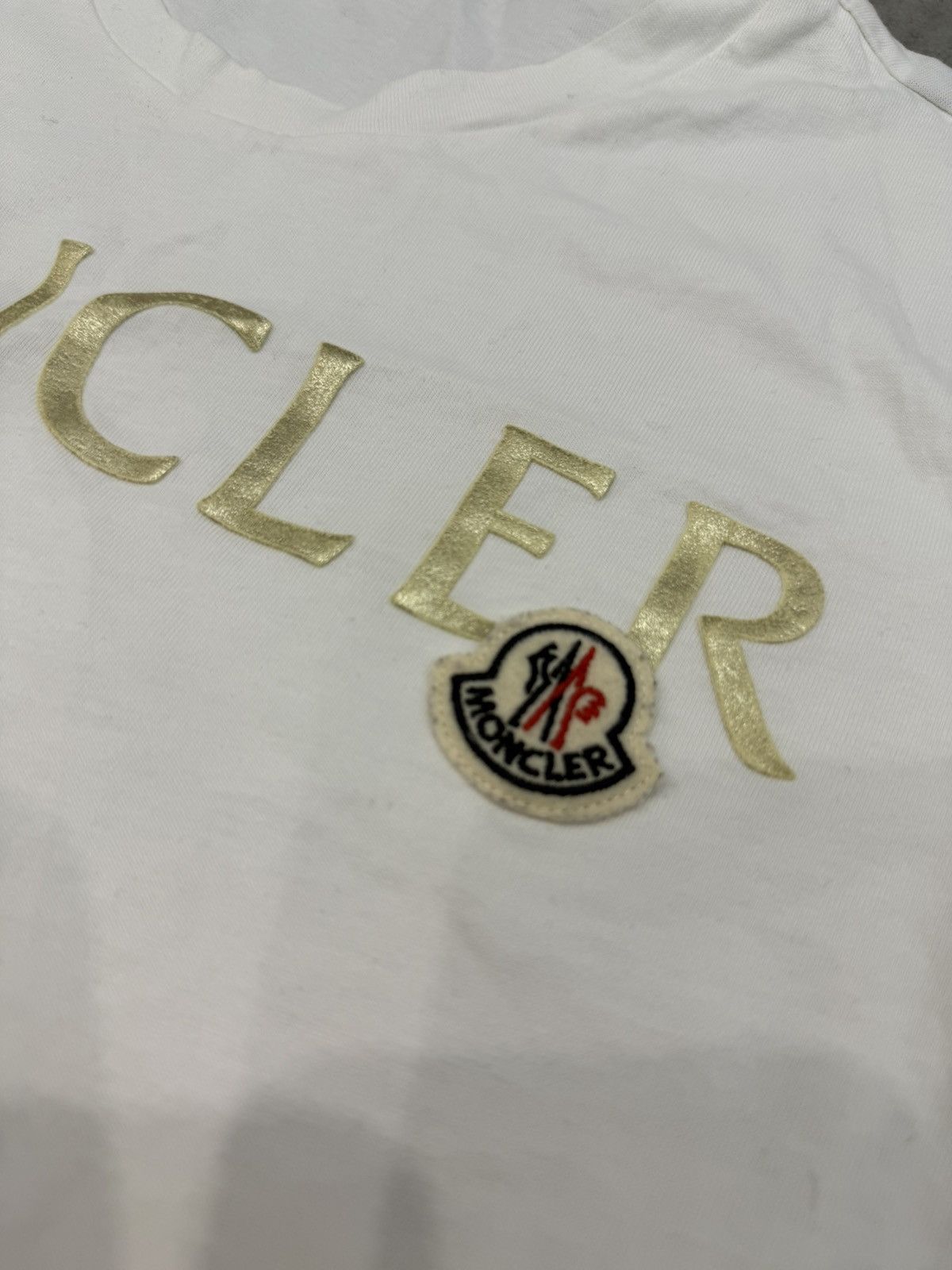 Moncler Moncler T-shirts Big Logo Gold Size S / US 4 / IT 40 - 3 Thumbnail