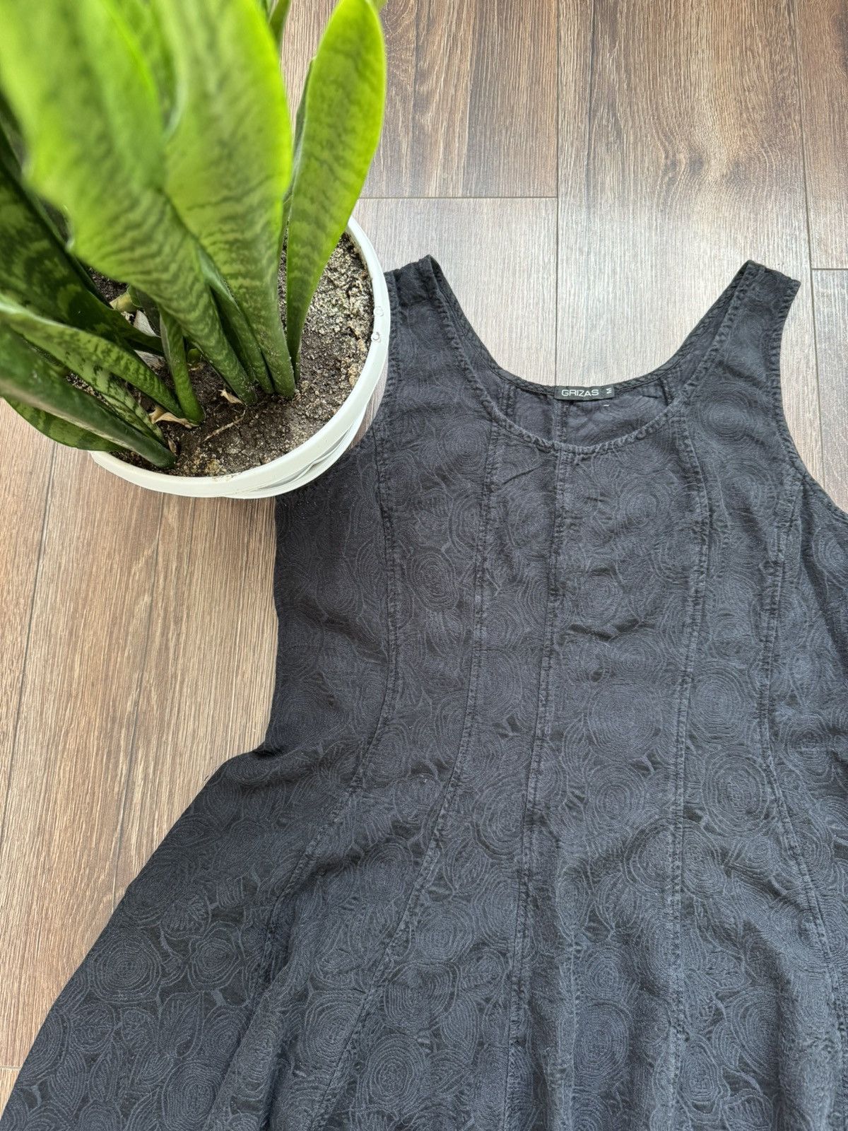 Other Grizas women’s M black Embroidered silk dress Size M / US 6-8 / IT 42-44 - 2 Thumbnail