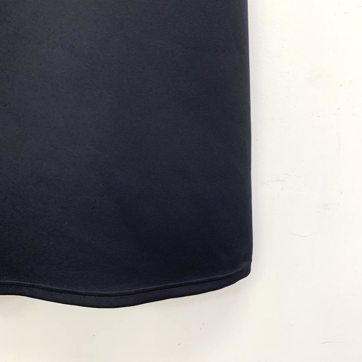 Louis Vuitton Louis Vuitton 24 Black Babydoll Neck Semi-Zip-Up Dress Size XS / US 0-2 / IT 36-38 - 5 Thumbnail