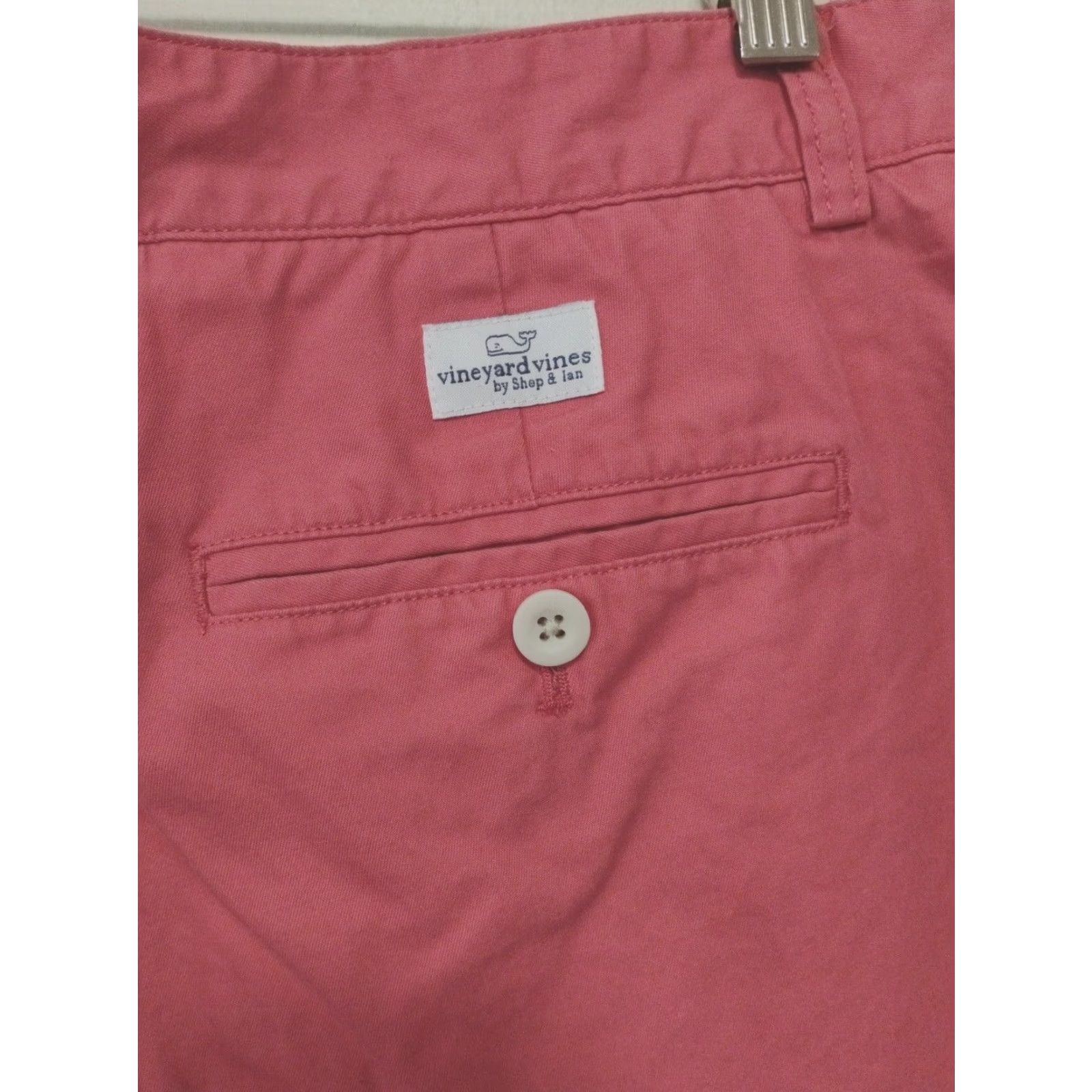 Vineyard Vines Vineyard Vines Bermuda Shorts Mens 32 Beach Preppy Saltwater Logo Cotton Salmon Regular Flat Front Bermuda Beach Golf Shoes? Size US 32 / EU 48 - 5 Thumbnail