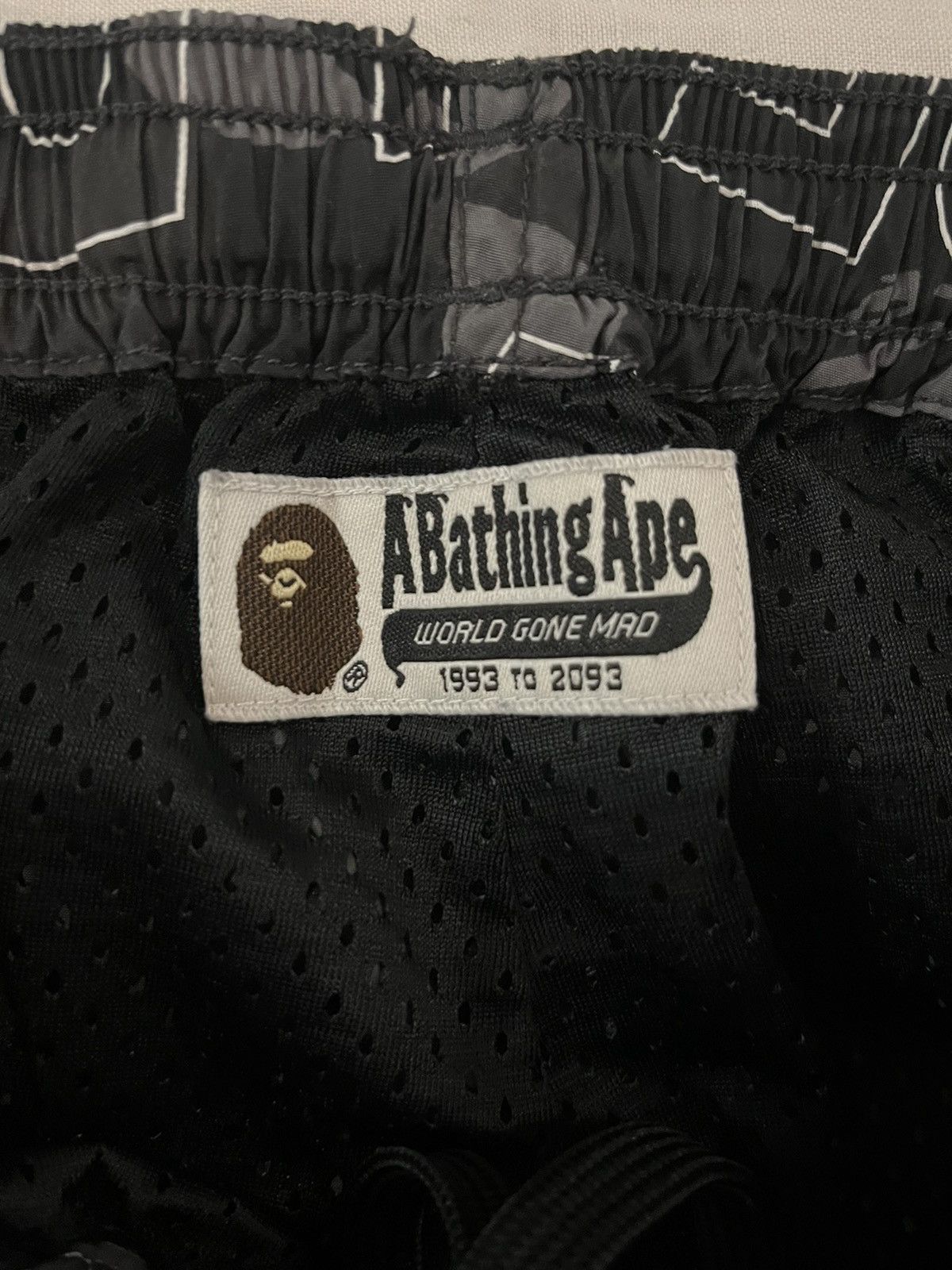 Bape Text Color Camo Beach Shorts Size US 32 / EU 48 - 3 Thumbnail