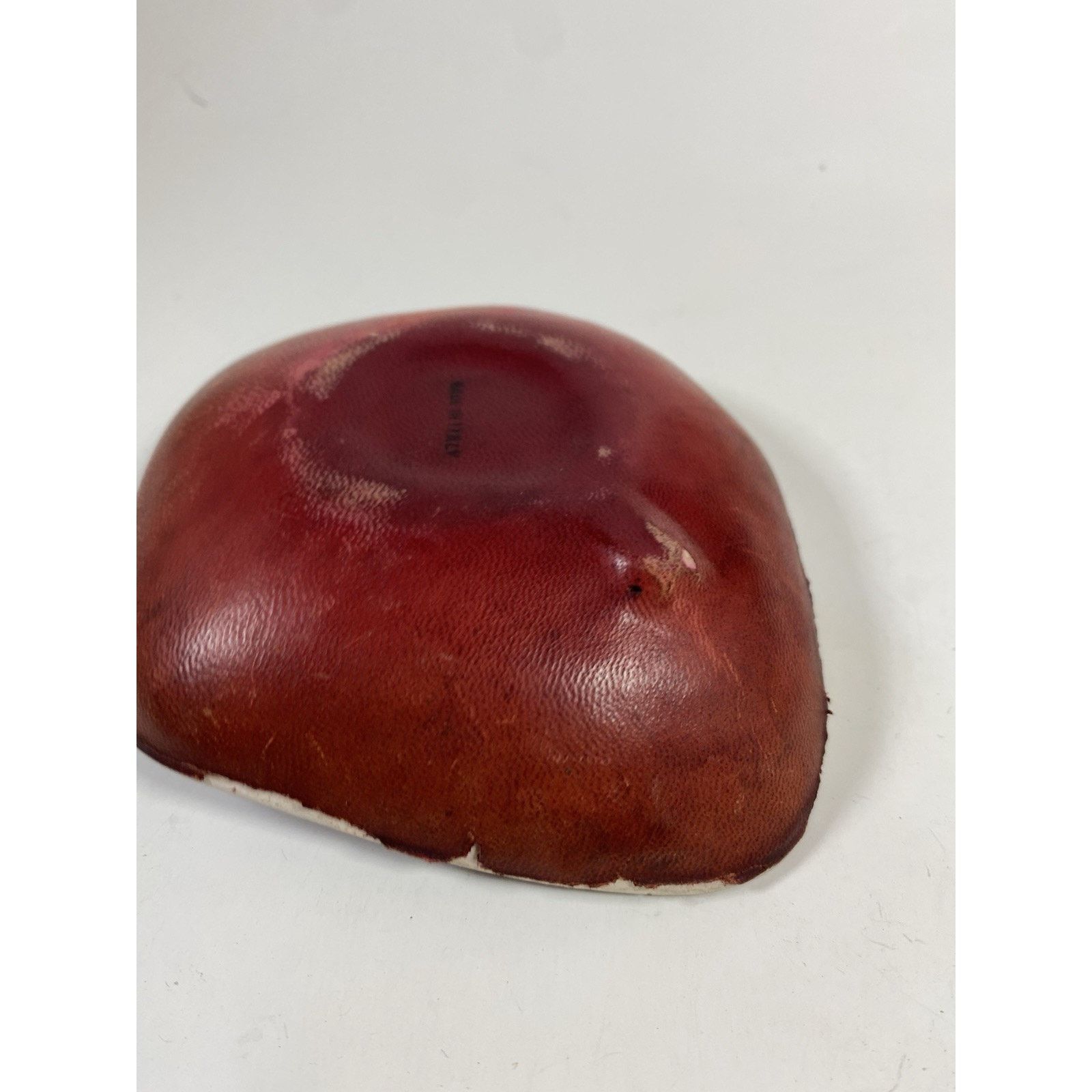 Handmade Italian art pottery sgraffito San Marino dish Leather bottom Size ONE SIZE - 5 Thumbnail