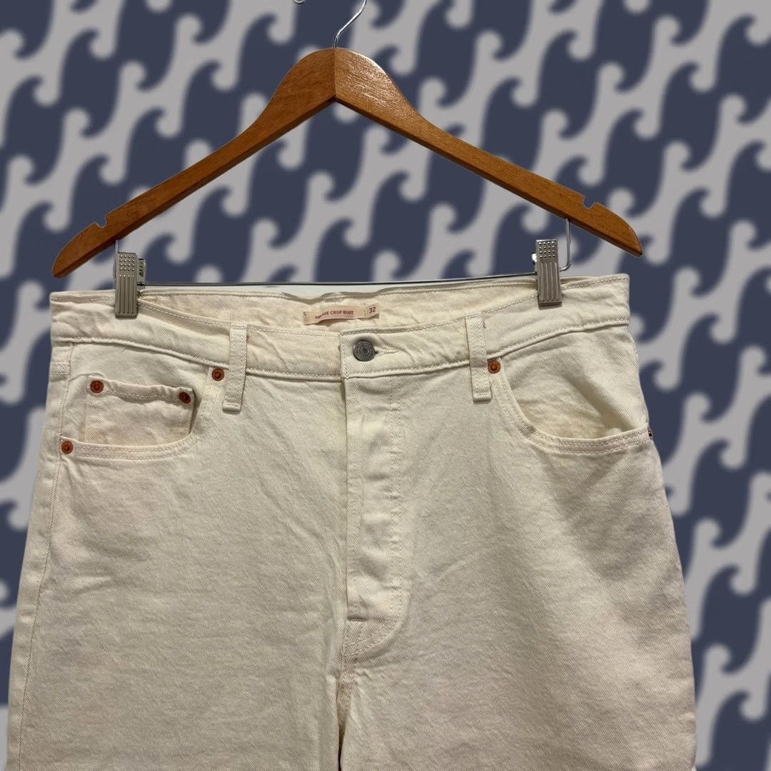 Levi's Levi's Women's Cream Ribcage Crop Boot Denim Jeans Size 32 Size 24" / US 00 / IT 34 - 1 Thumbnail