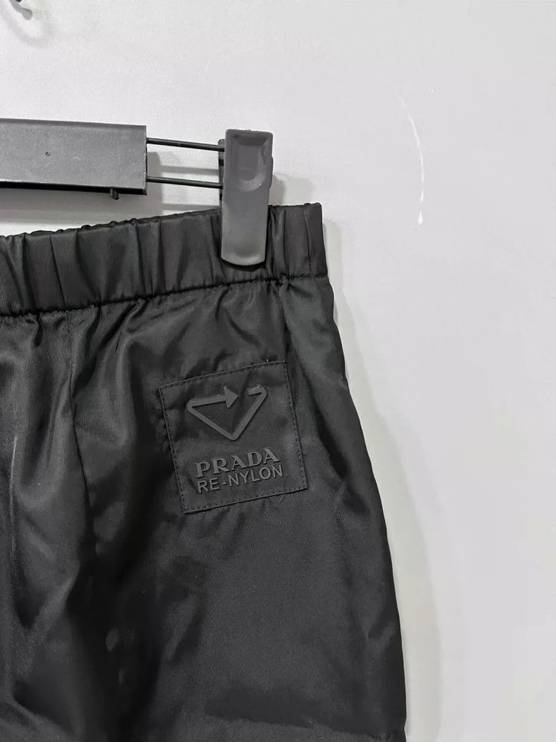 Prada Prada Triangle label nylon trousers 2501-Nextarrow Size 38" / US 16 / IT 52 - 6 Thumbnail