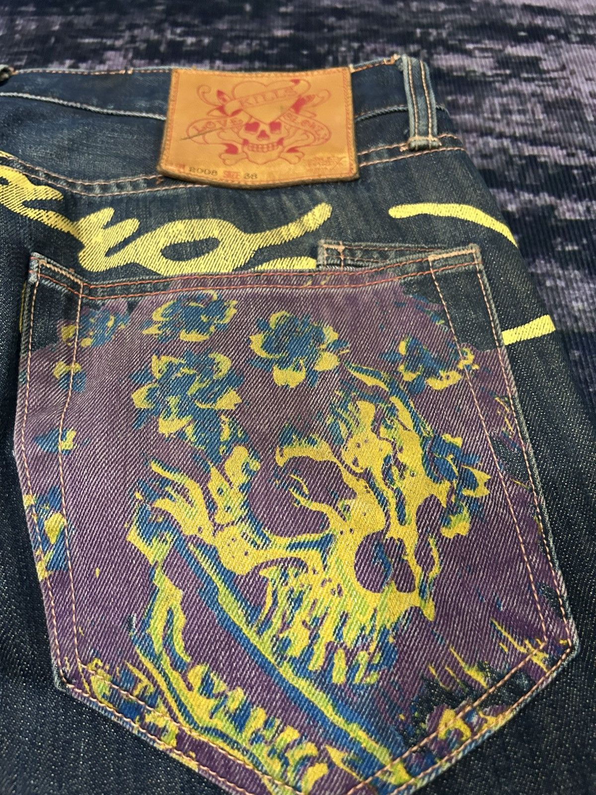 Ed Hardy 2008 Ed Hardy Skull Pocket Back Jeans Size US 38 / EU 54 - 14 Thumbnail