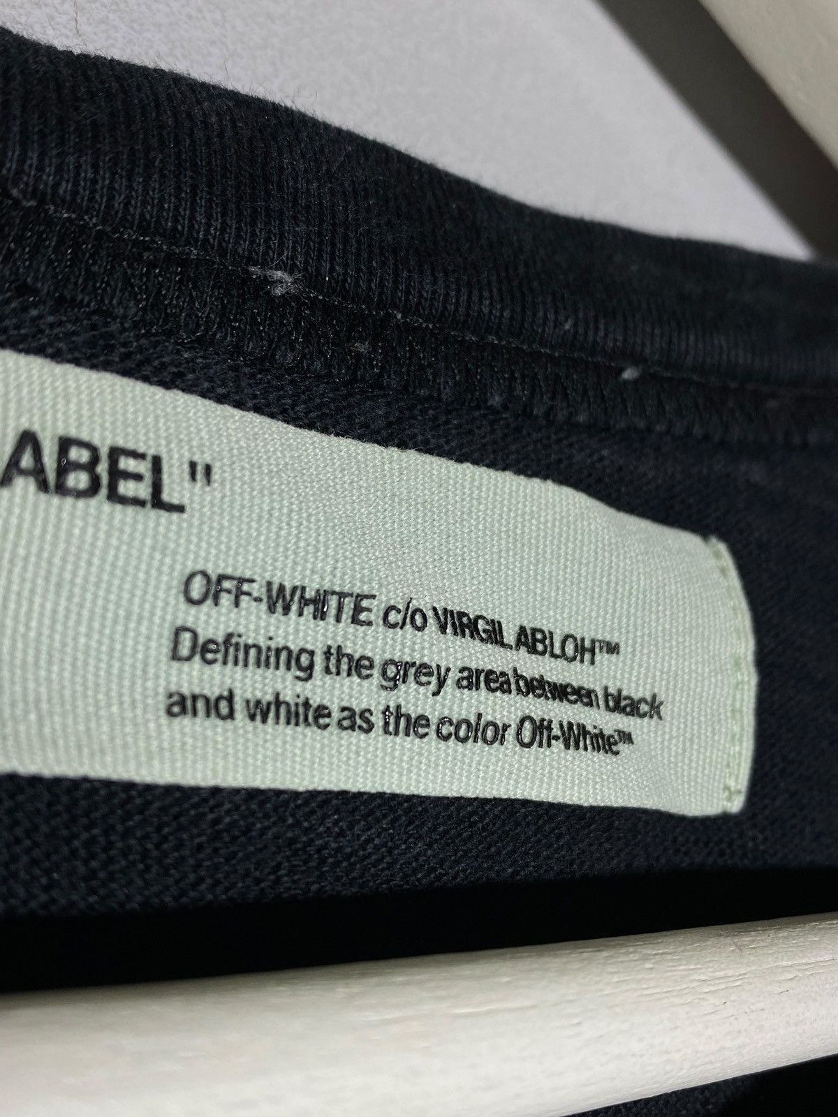 Off-White Off White Caravaggio Graphic Print Authentic T-shirt Size US L / EU 52-54 / 3 - 16 Thumbnail