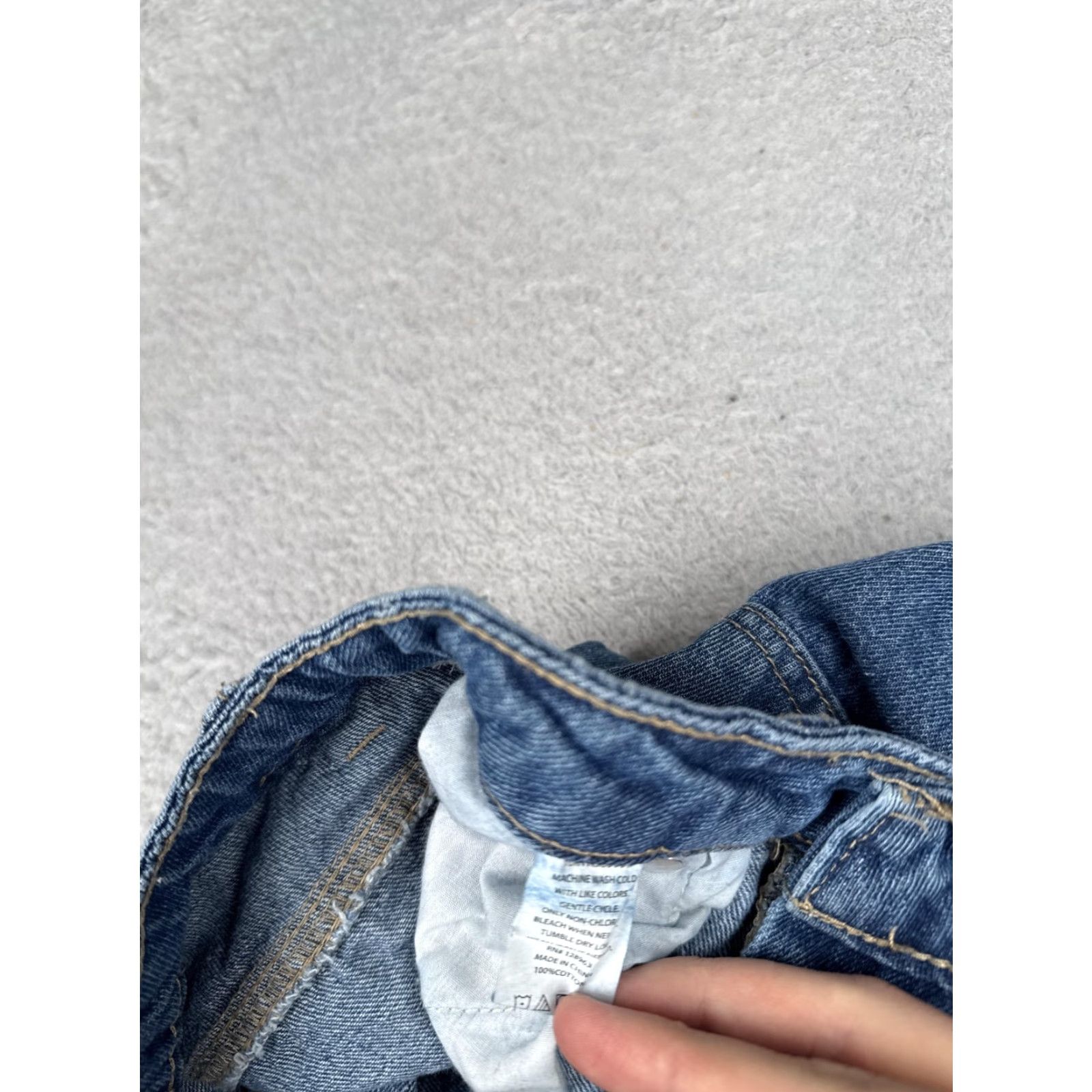 Vintage Indigo Rein Jeans Straight Juniors 5 High Rise Blue Wash 26x30.5 Distressed 5-Pocket Denim Pants Womens Size 27" / US 4 / IT 40 - 7 Thumbnail