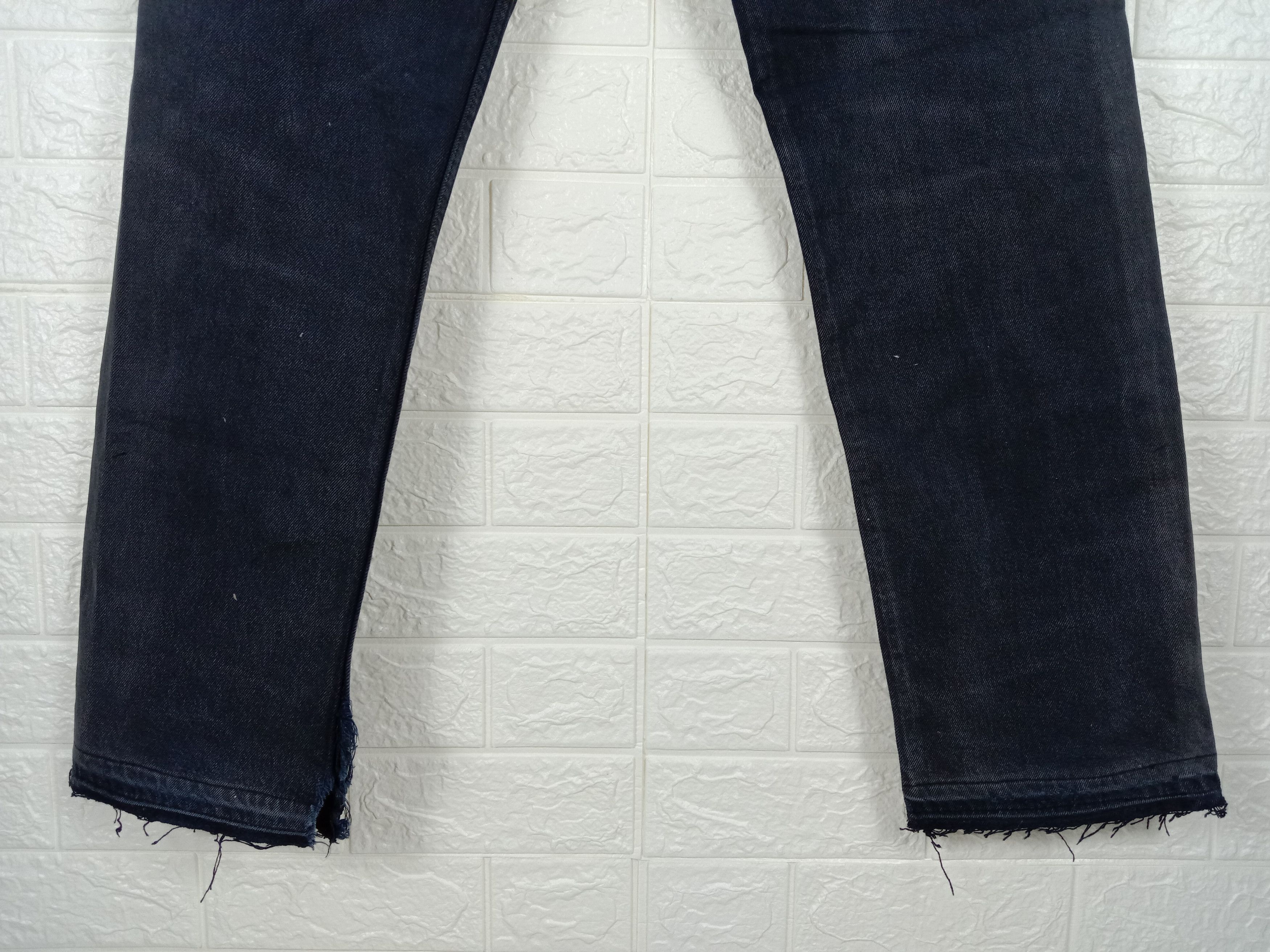 Levi's Vintage Levi's 501 Jeans Faded Black Distressed Denim Size US 31 - 8 Thumbnail