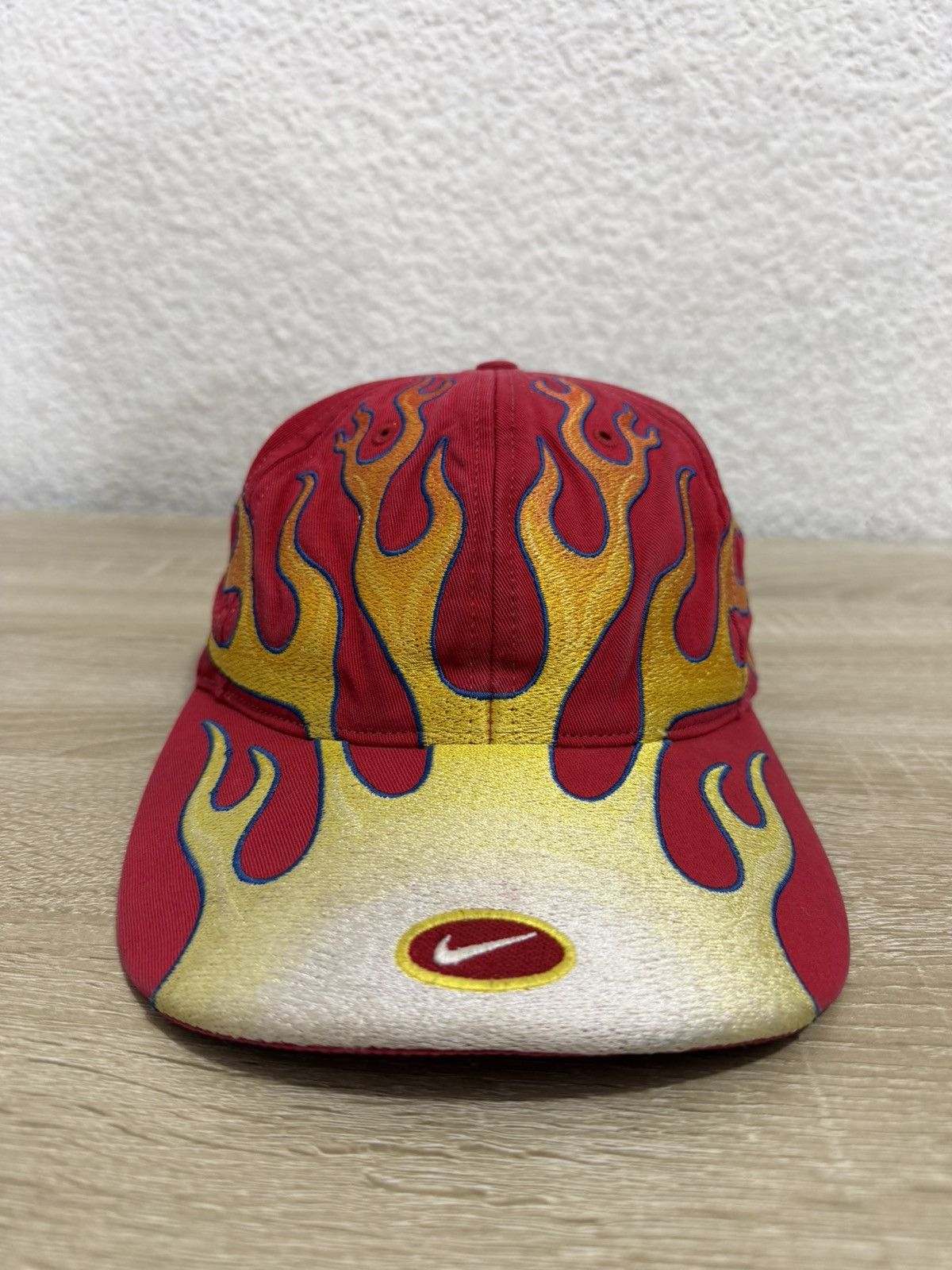 Nike NIKE FLAMES HAT VINTAGE 2000’s GRAIL Size ONE SIZE - 1 Thumbnail