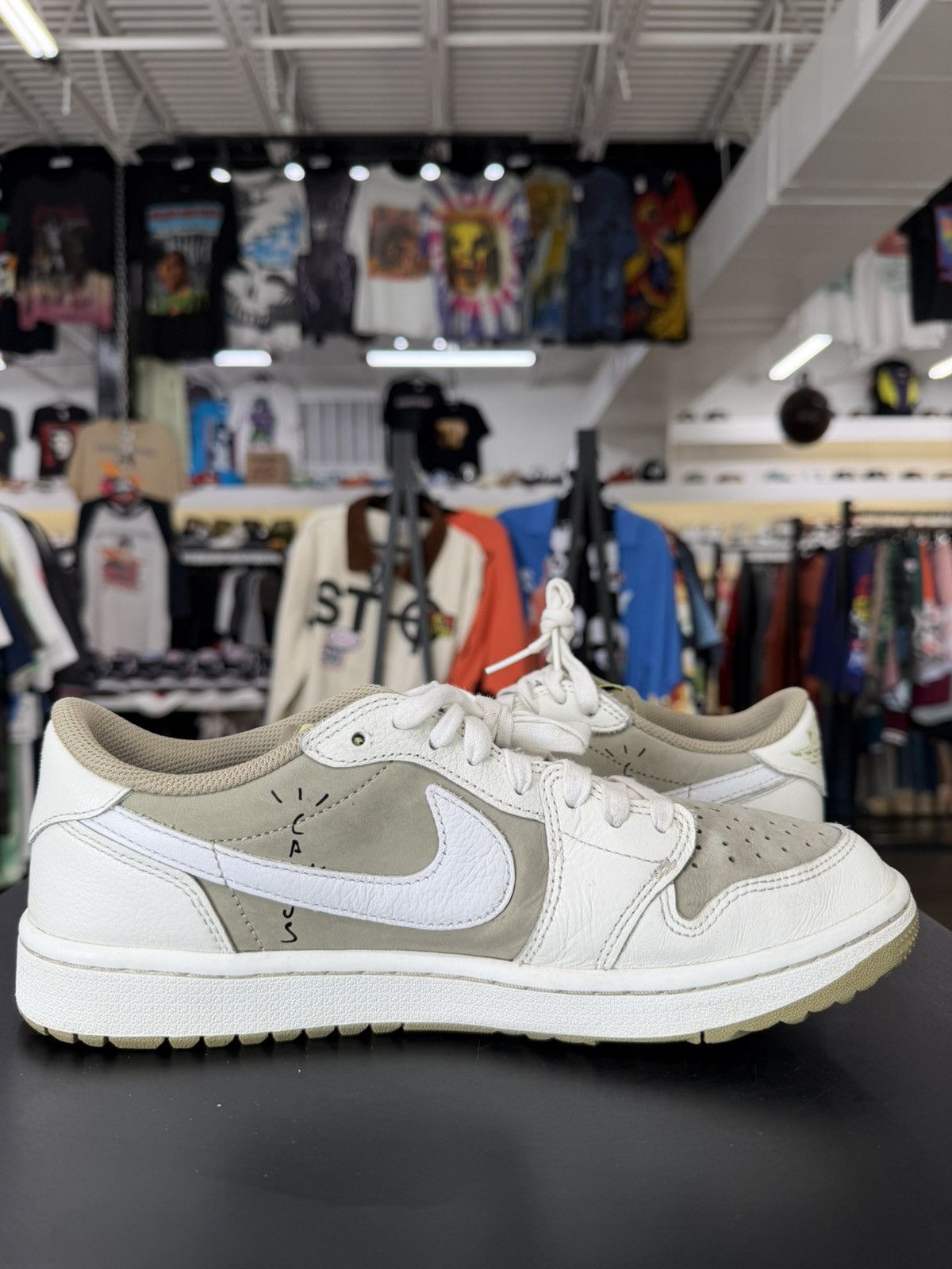 Jordan Brand × Travis Scott Jordan 1 Low Golf Travis Scott Neutral Olive Size 8.5 (2023) Size US 8.5 / EU 41-42 - 3 Thumbnail