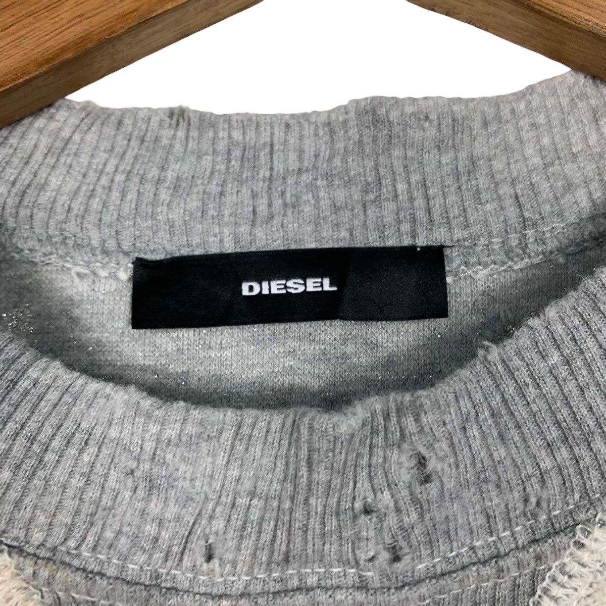 Diesel DIESEL Distressed and Destroy Sleeveless Sweater #3608-C165 Size M / US 6-8 / IT 42-44 - 8 Thumbnail