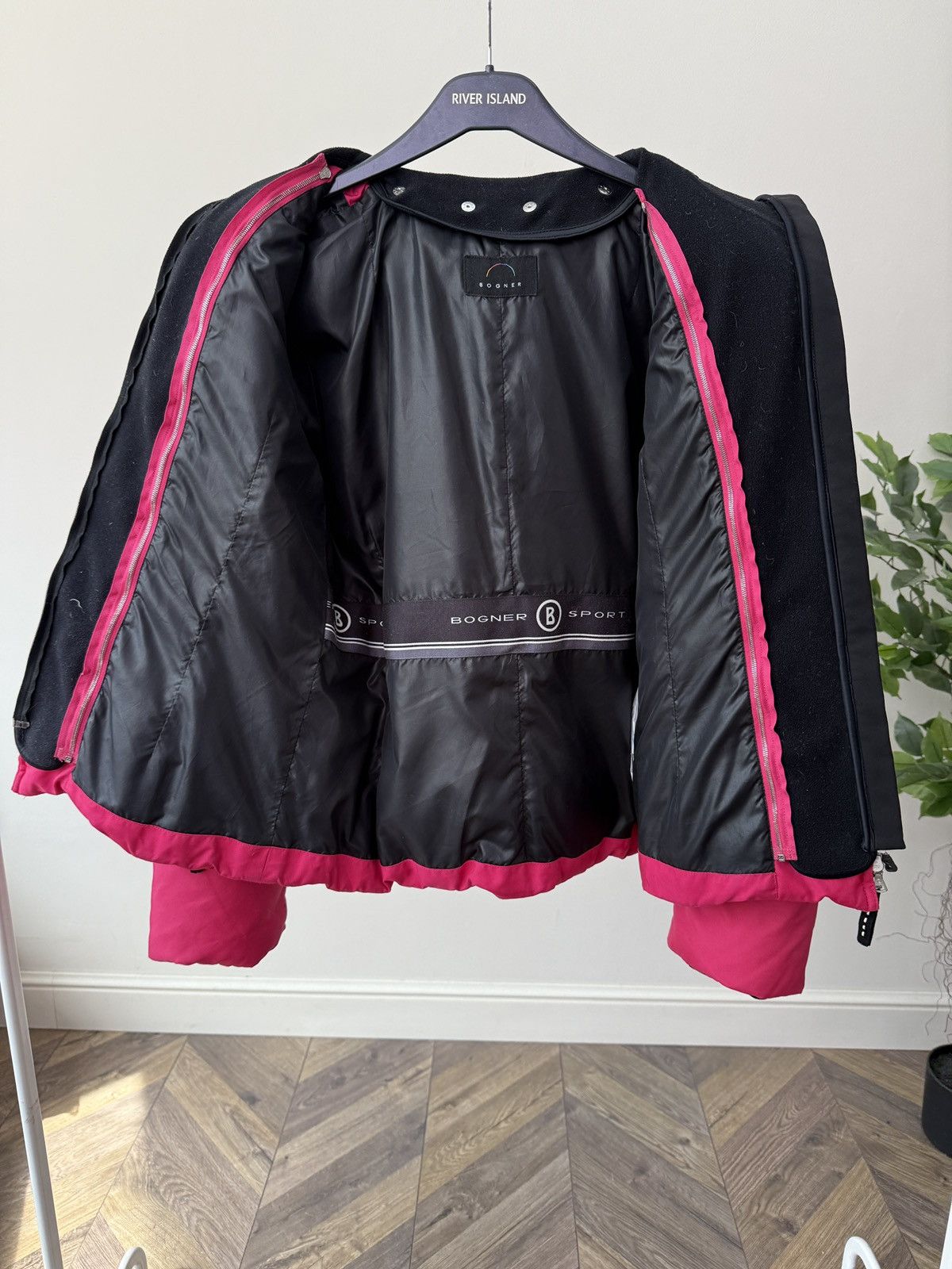 Bogner Vintage Bogner Sport Women’s Pink Down Ski Jacket Hooded Size XS / US 0-2 / IT 36-38 - 8 Thumbnail