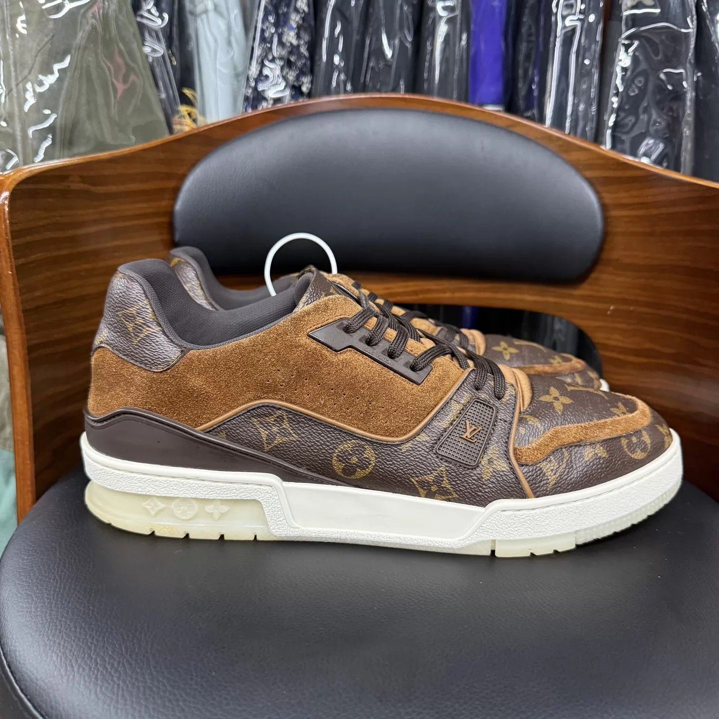 Louis Vuitton LV Trainer Brown Monogram UK10/44 Lightly Used Size US 11 / EU 44 - 4 Thumbnail
