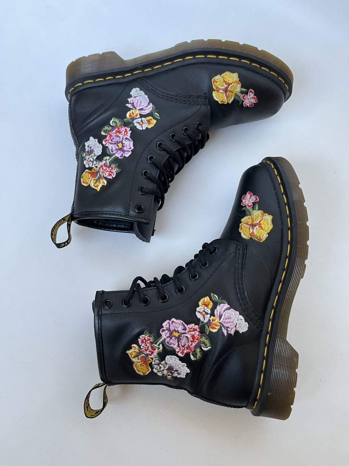 Dr. Martens Rare Dr. Martens Jadon Max Floral Boots Size US 7 / IT 37 - 2 Thumbnail
