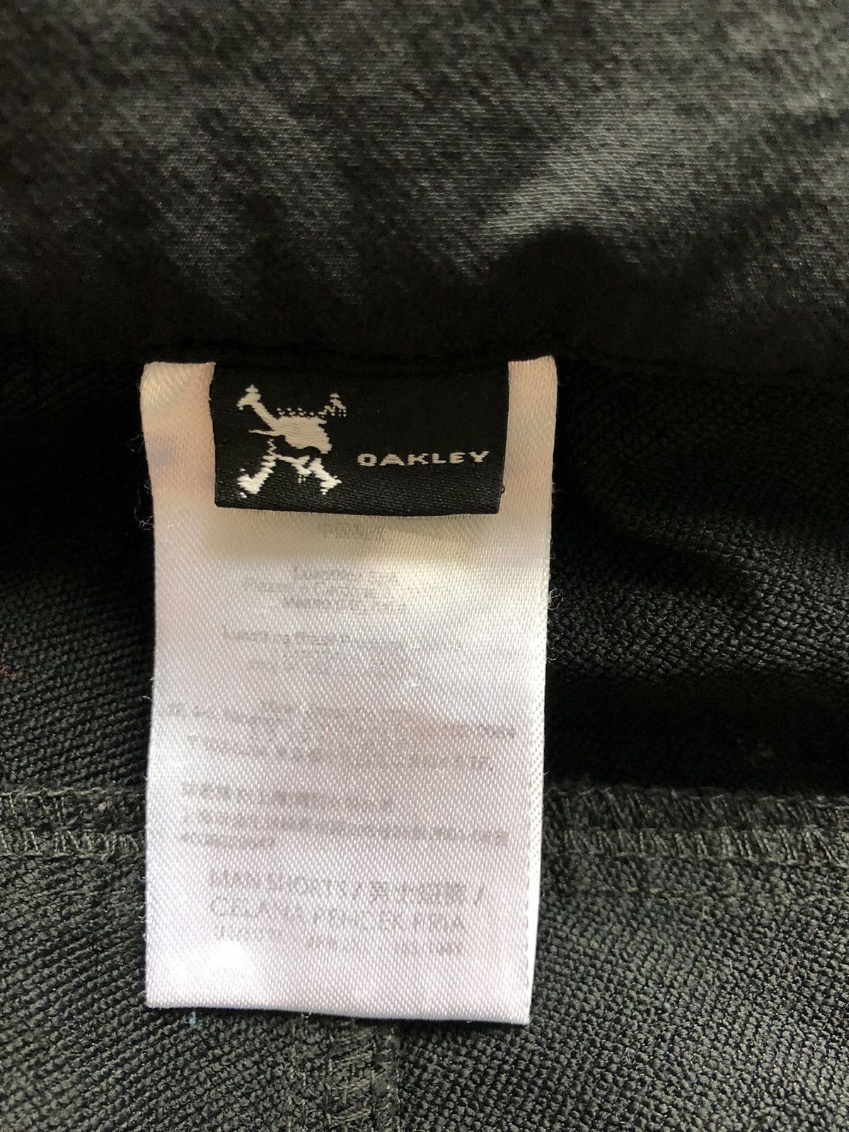 Oakley × Vintage Vintage 2000’s Oakley Software Cargo Tactical Shorts M-L Size US 34 / EU 50 - 11 Thumbnail