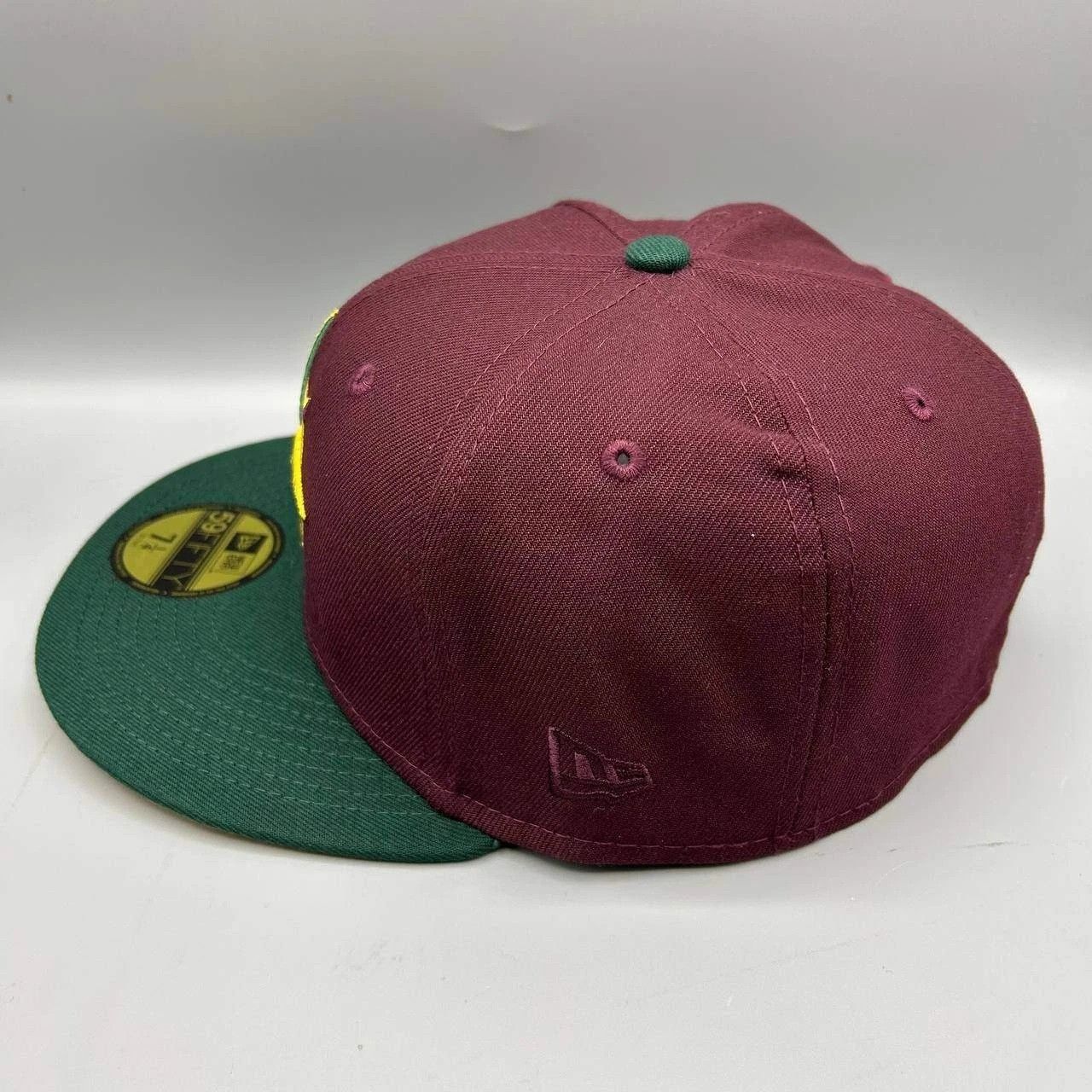 New Era Seattle Mariners Hat Men 7 1/4 Red Green MLB Fitted Cap New Size ONE SIZE - 5 Thumbnail