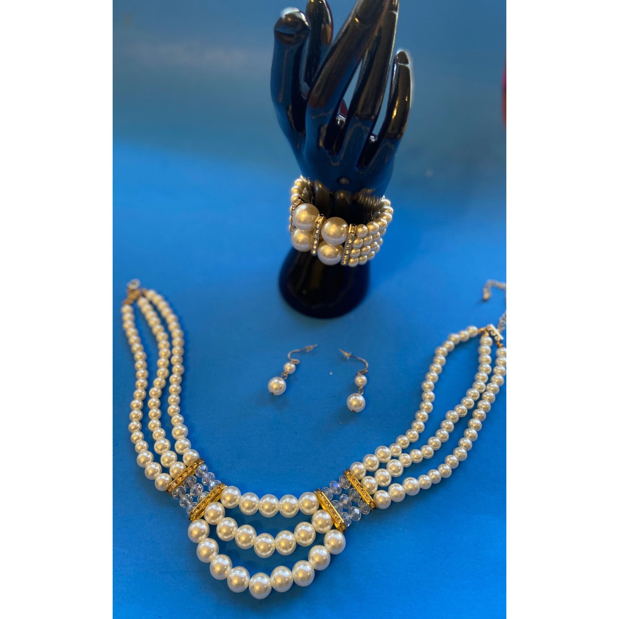 Other Faux Pearl 3pc Set W/Necklace,Bracelet&Earrings Goldtone&Cry Size ONE SIZE - 11 Thumbnail