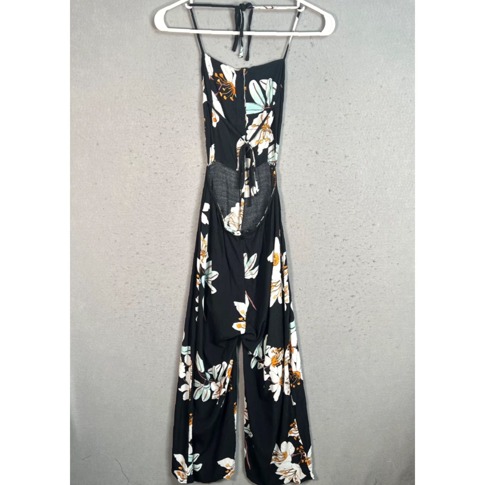 Vintage Kimchi Blue Floral Print Wide-Leg Jumpsuit With Button Front & Halter Tie Size 2 - Black, Women, One-Piece, Sleeveless, Casual, Spring Summer Fall Size 26" / US 2 / IT 38 - 2 Thumbnail