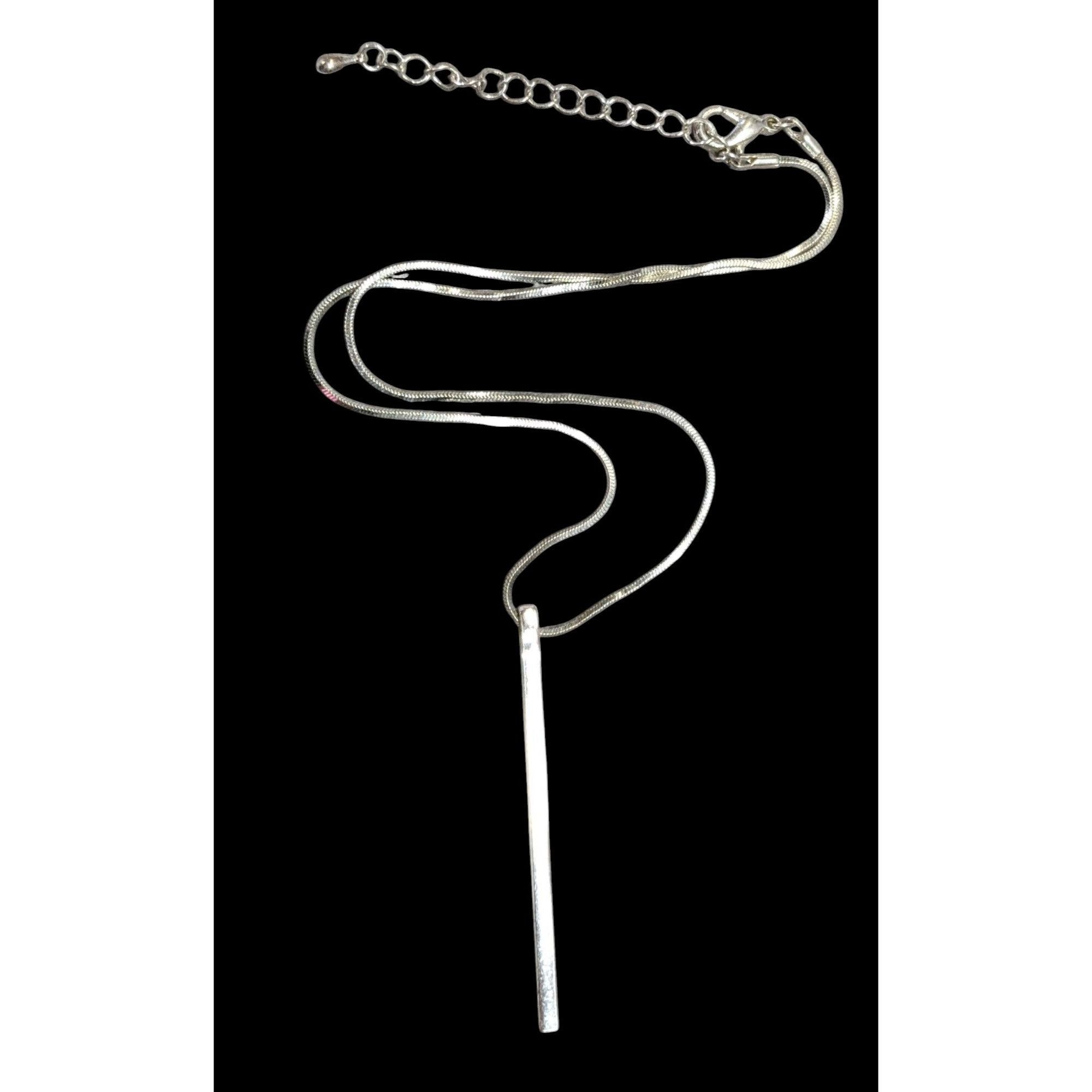 Other Elegant Modern Bright Silver Tone Pillar Pendant Necklace Size ONE SIZE - 1 Thumbnail