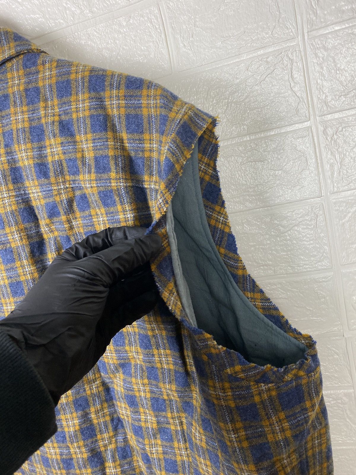 Gucci Gucci Wool Vest - SS20 Yellow & Blue Check - Size 52 Size US L / EU 52-54 / 3 - 13 Thumbnail