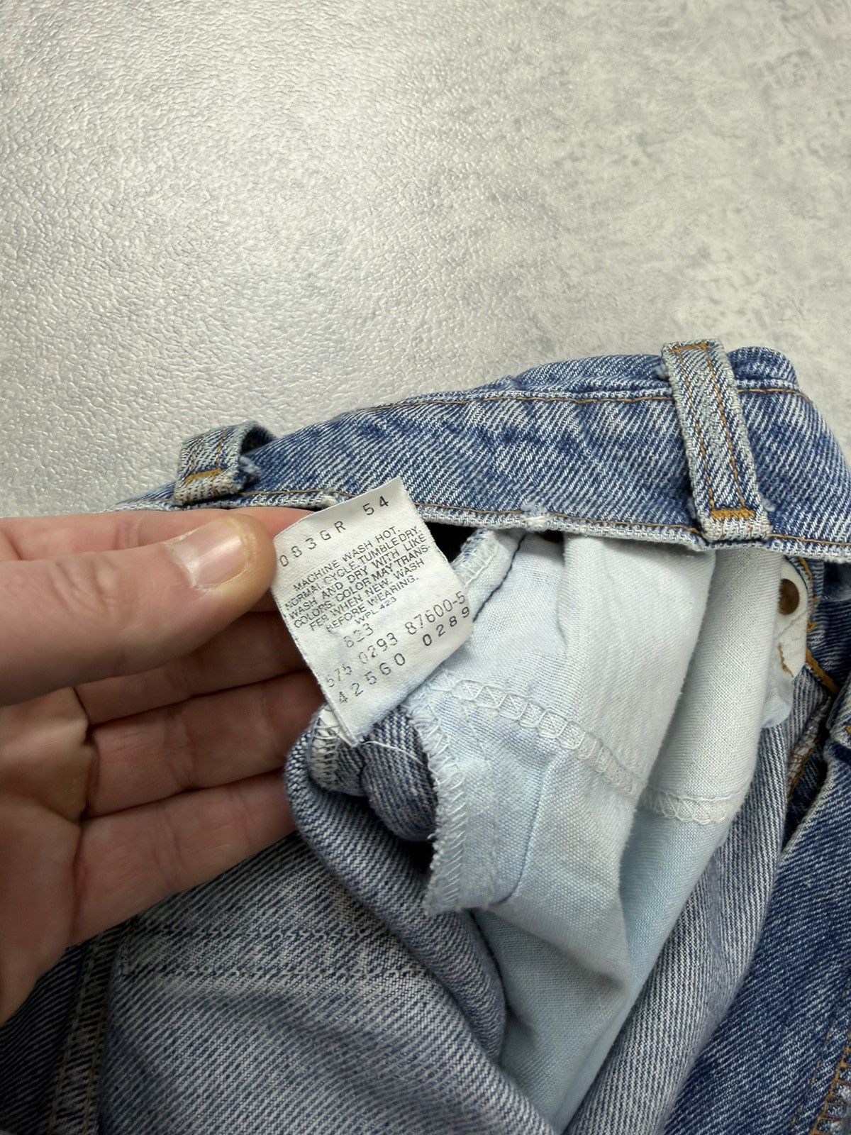 Levi's Vintage Clothing Vintage Levi’s 560 Denim Jeans Size 33x34 Made in USA Size US 33 - 17 Thumbnail