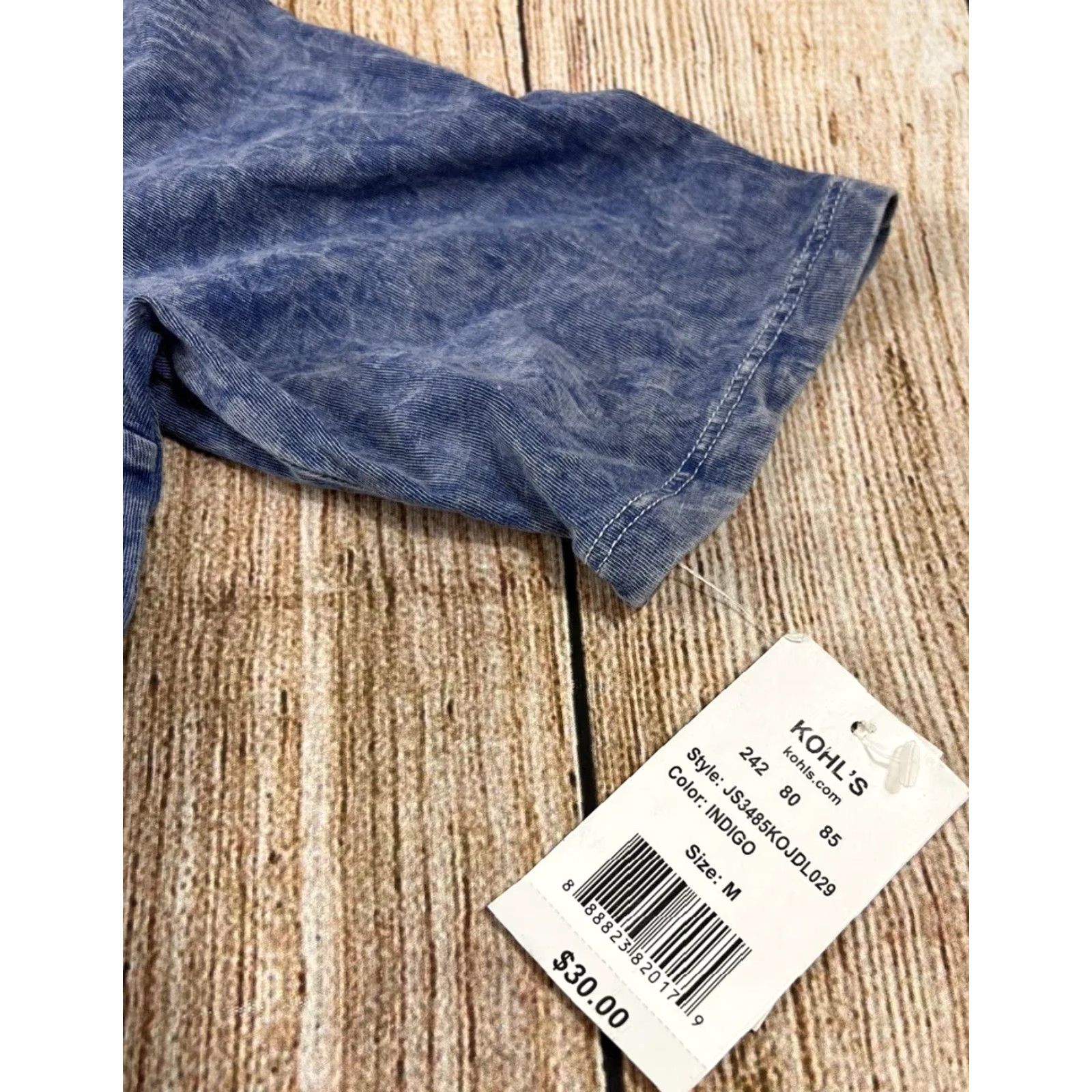 Vintage NWT Def Leppard Skull Women’s Shirt Indigo Size Medium Blue Crew Neck Short Sleeve Blouse Women M Skull NWT Size M / US 6-8 / IT 42-44 - 3 Thumbnail