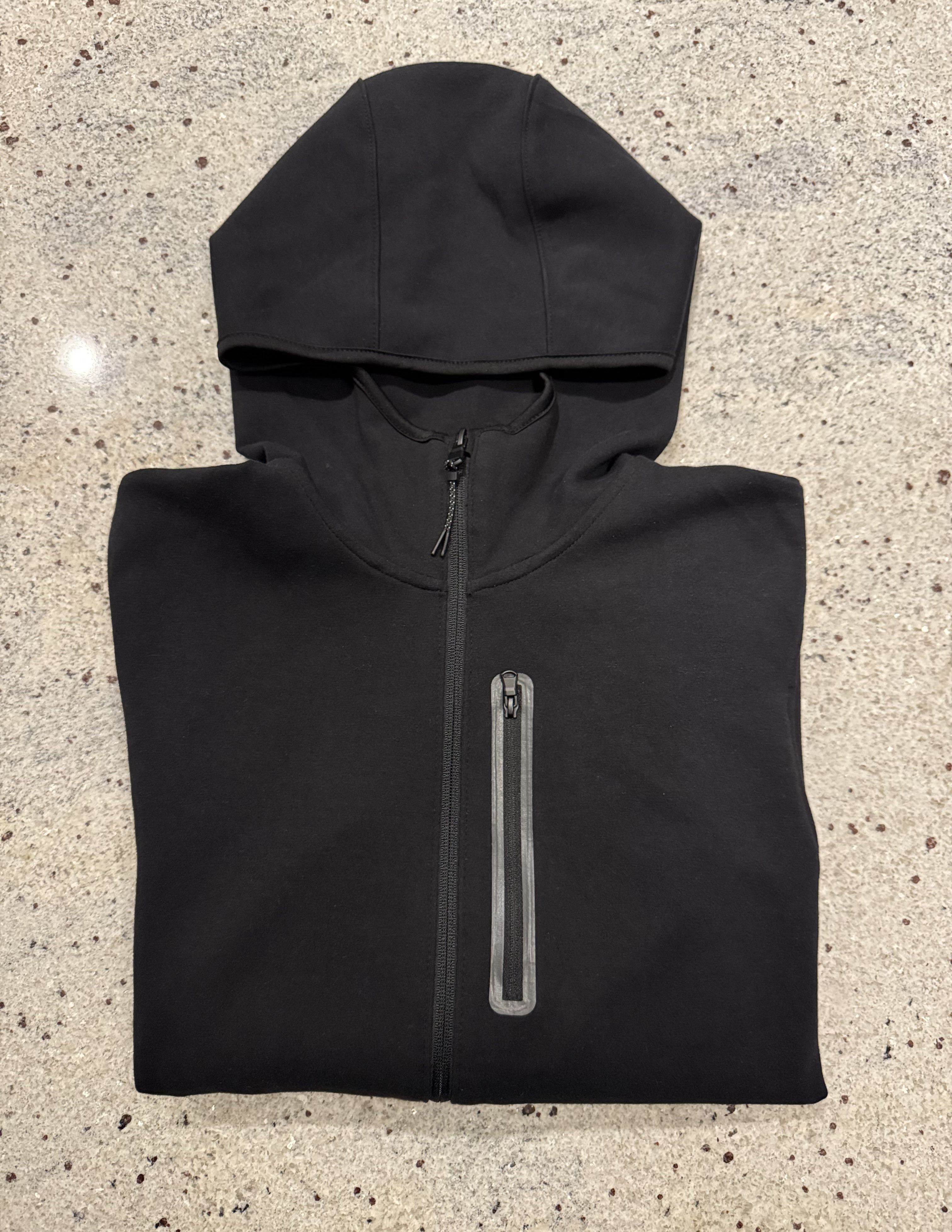 Old Navy Old Navy Dynamic Fleece Hoodie with Chest Zip Pocket Size US S / EU 44-46 / 1 - 1 Preview