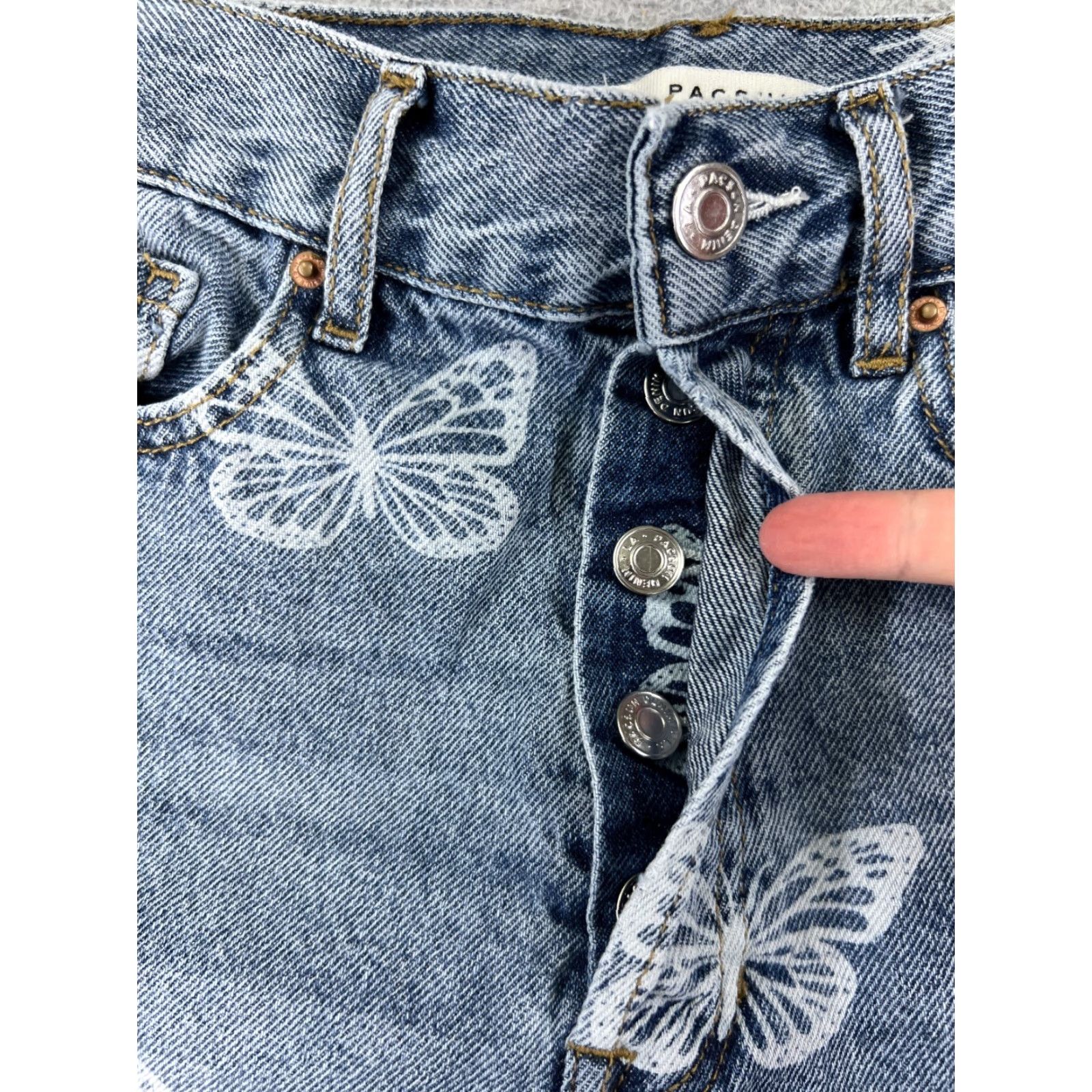 Pacsun Pacsun Shorts Womens 25 Blue Denim Jean Cutoff Butterfly Print Ultra High 24x3 Jeans Shorts Bis Size 42" / US 20 - 6 Thumbnail
