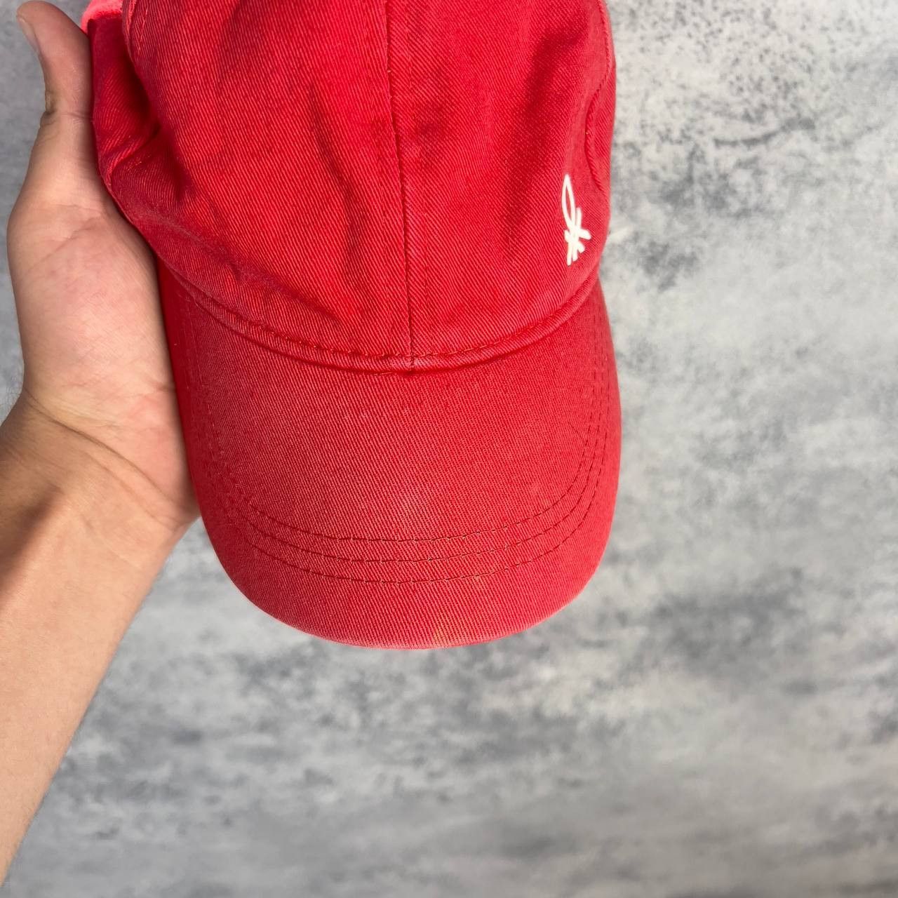 United Colors Of Benetton United Colors Of Benetton Cap Men's One Size 90s Y2K Red ` Size ONE SIZE - 7 Thumbnail