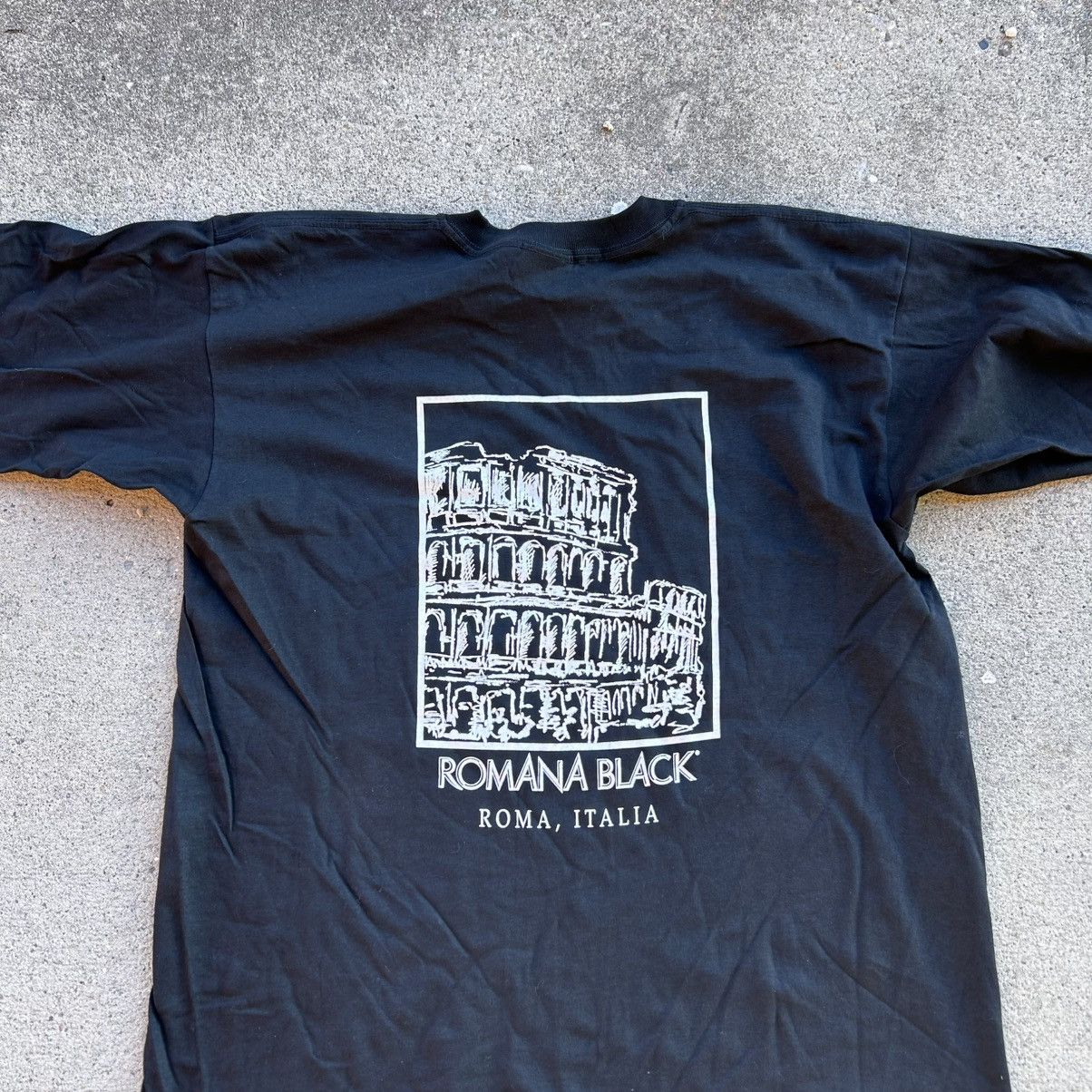 Vintage 90s Romana Black double sided graphic t Size US XL / EU 56 / 4 - 3 Thumbnail