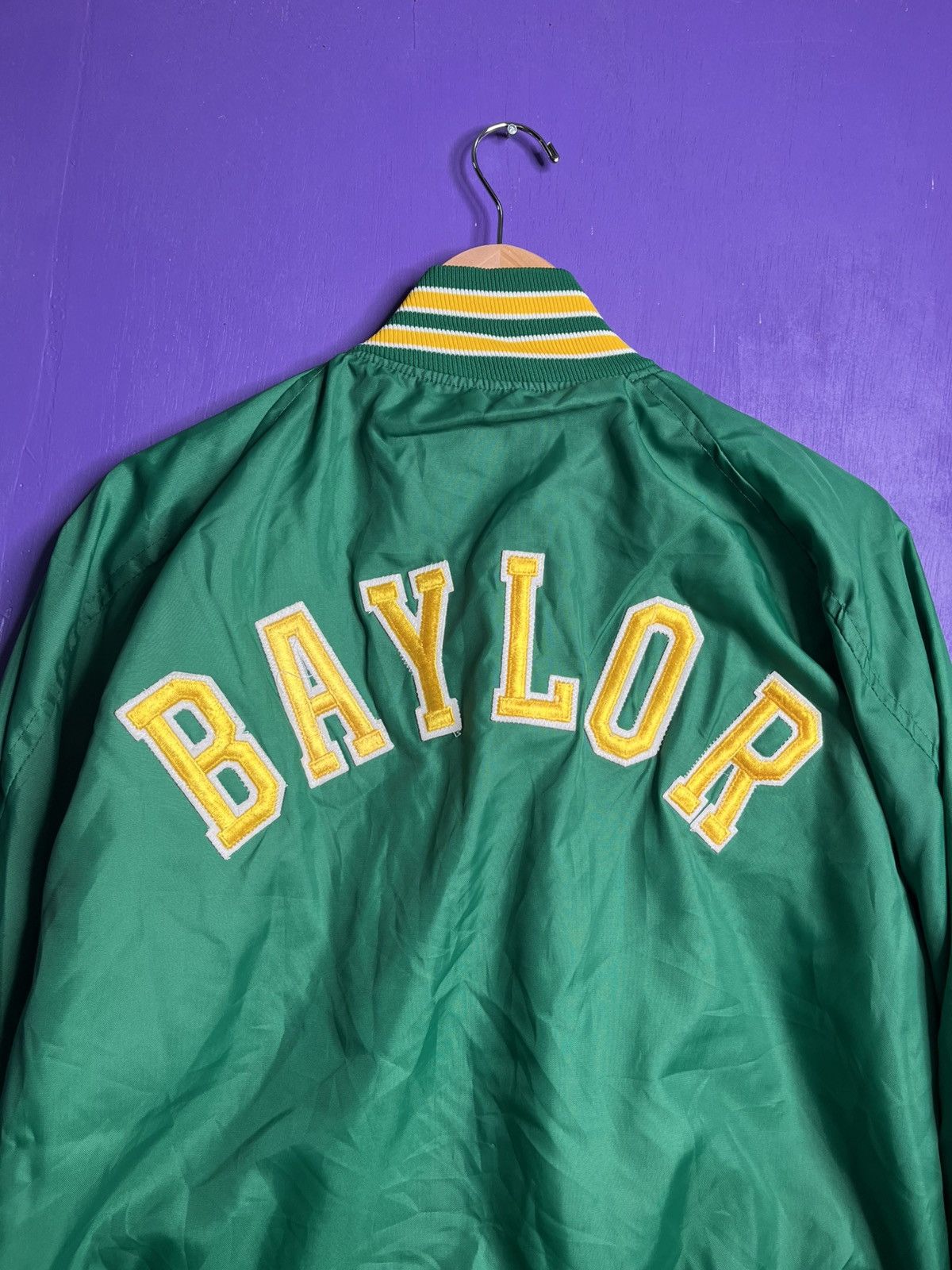 Vintage Vintage 80s Baylor university satin style jacket Size US L / EU 52-54 / 3 - 3 Thumbnail