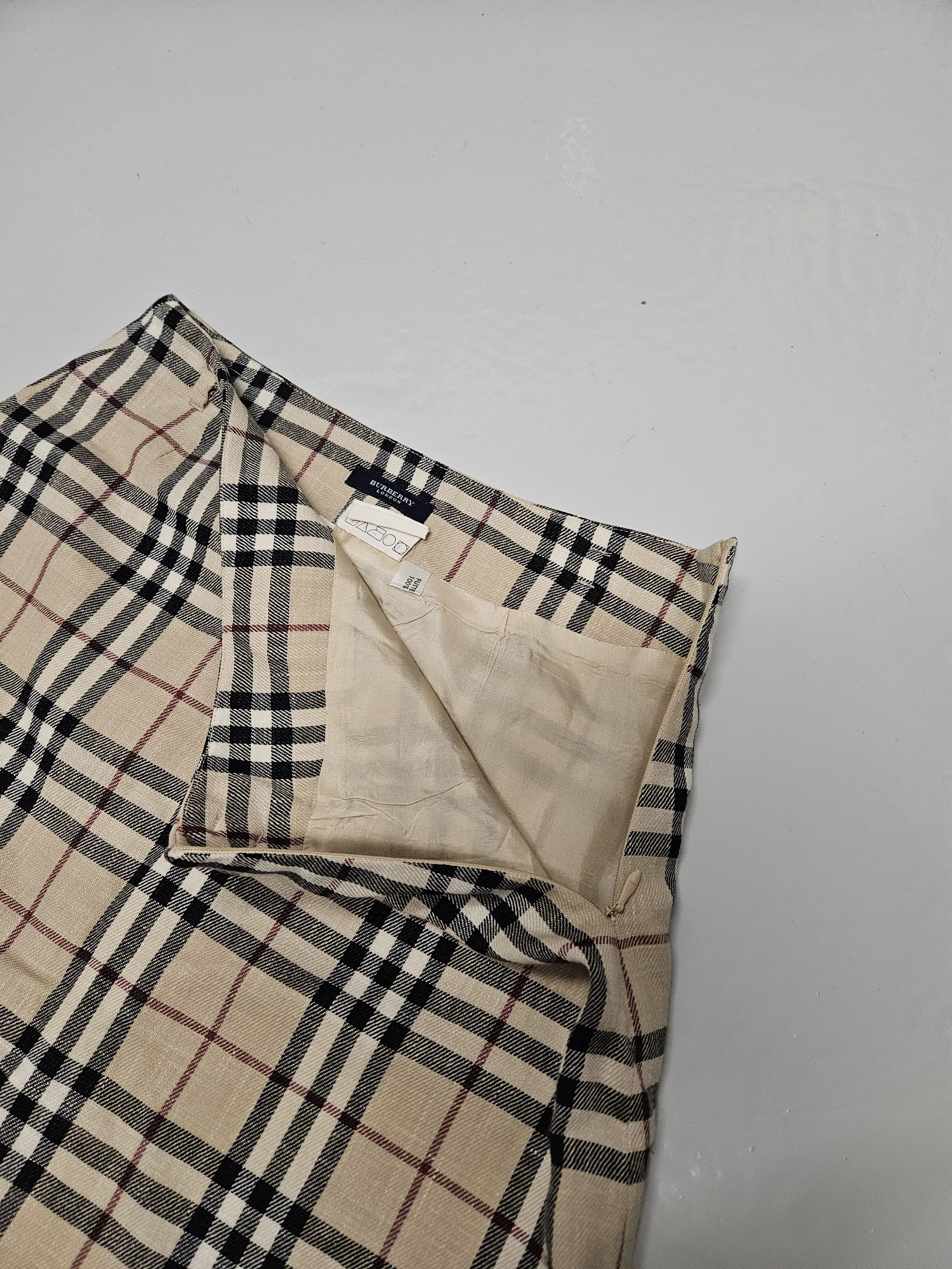 Burberry Vintage y2k burberry nova check wool and linen skirt Size 28" / US 6 / IT 42 - 14 Thumbnail