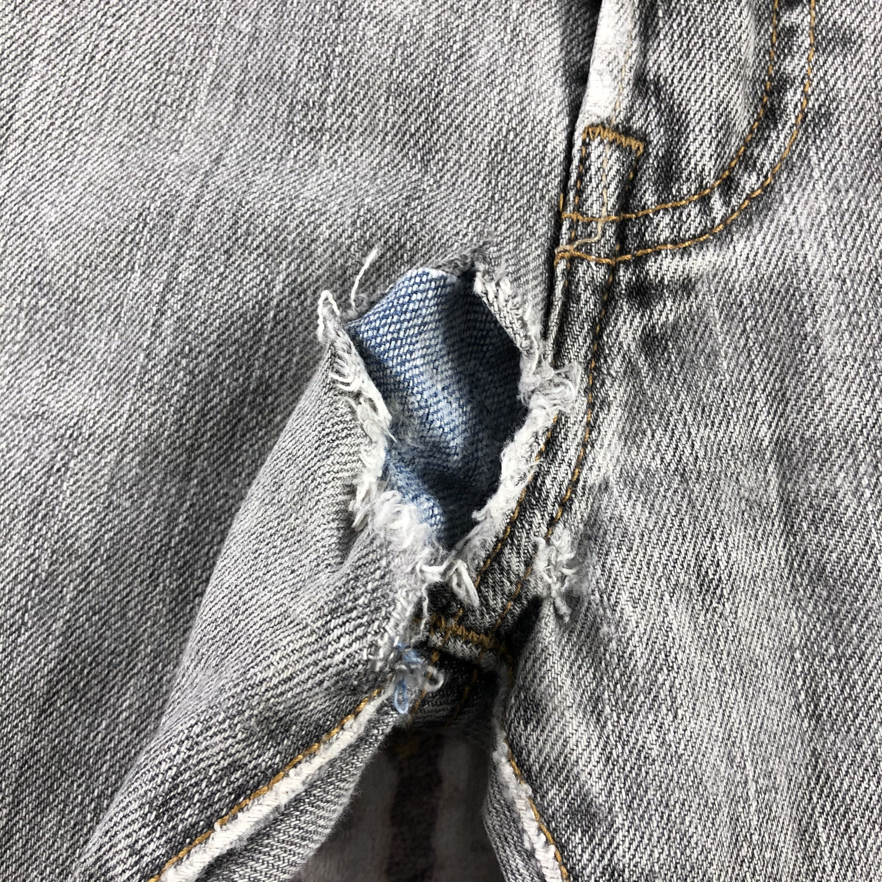 Levi's Vintage Levis 501 Jeans-JM3038 Size US 35 - 4 Thumbnail