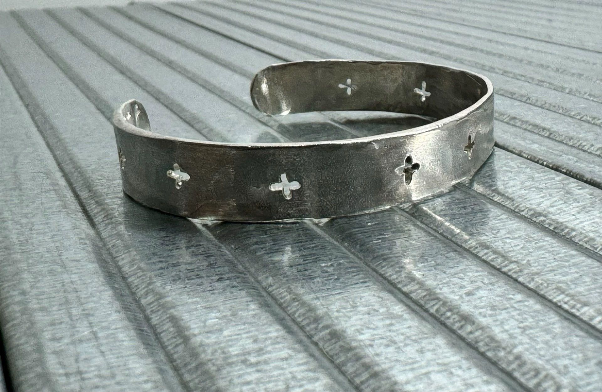 Ma+ maurizio amadei m.a+ Open-Cross Bangle AB15 S Size ONE SIZE - 5 Thumbnail