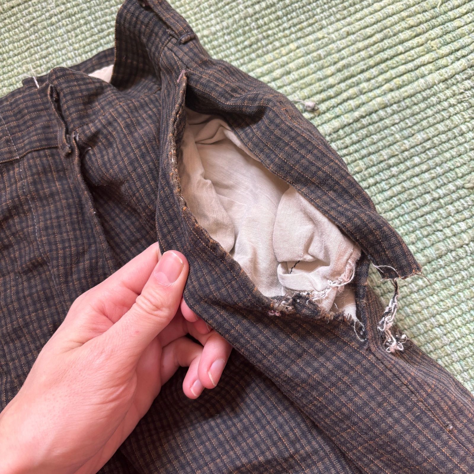 Vintage True vintage 1950s wool gabardine plaid patchwork trousers Size US 32 / EU 48 - 7 Thumbnail