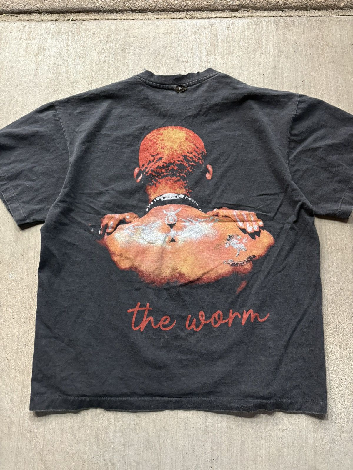 Vintage Vintage 1992 Dennis Rodman *The worm* Tee Size US L / EU 52-54 / 3 - 3 Thumbnail