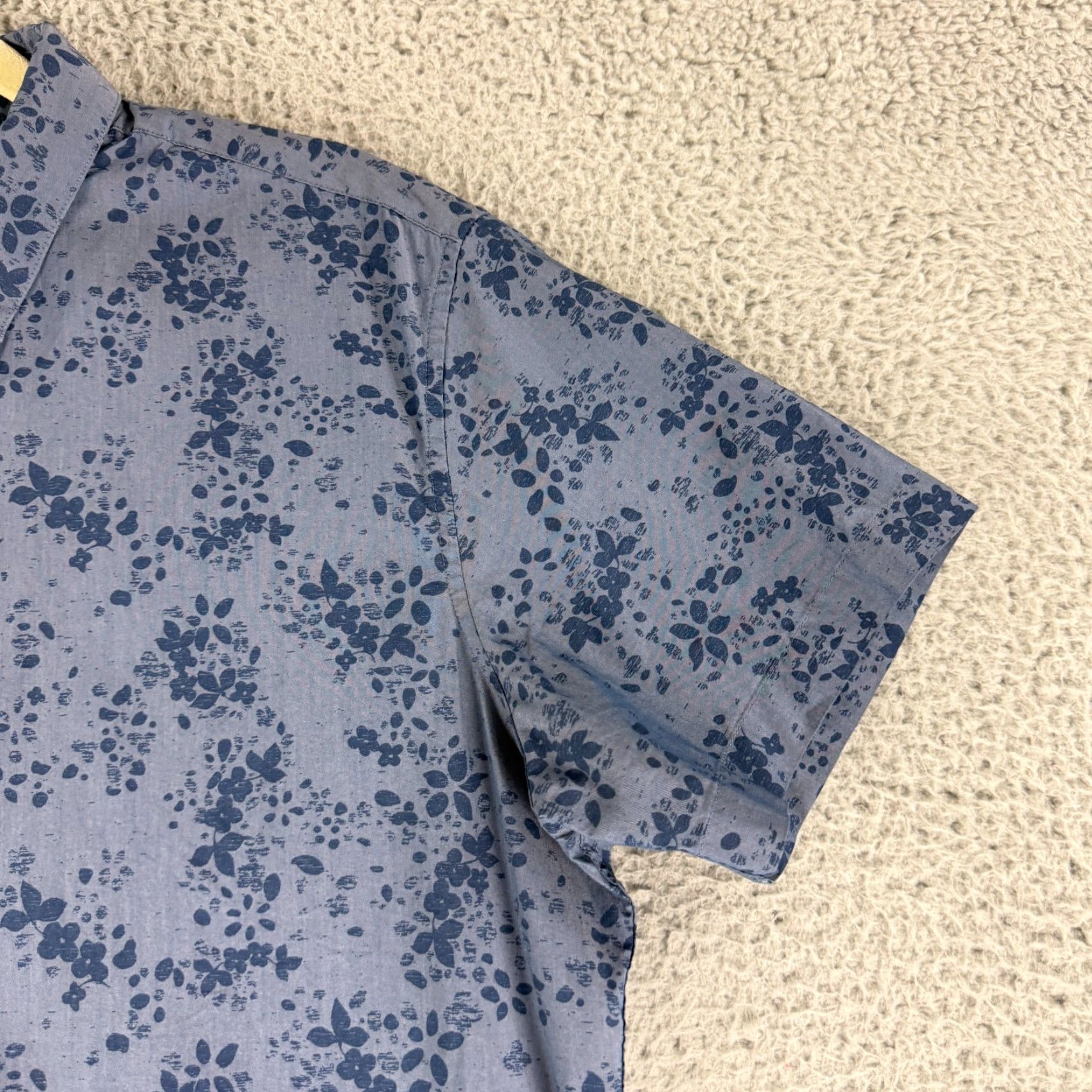 TravisMathew Travis Mathew Exclusive Club Button-Down Shirt Mens Large Blue Floral SS Casual Size US L / EU 52-54 / 3 - 4 Thumbnail