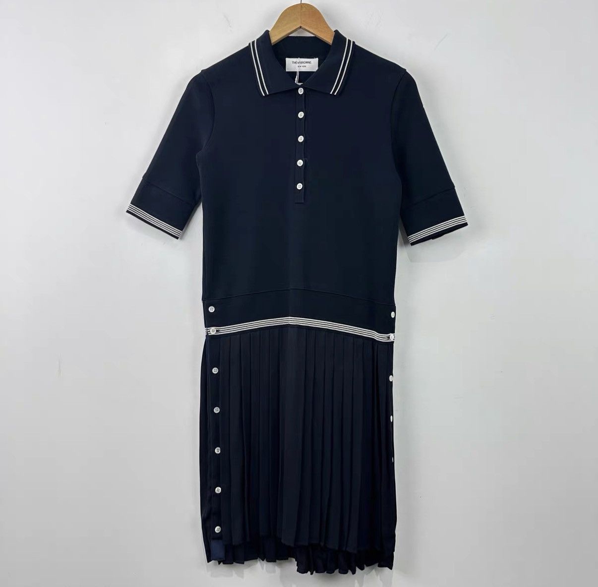Thom Browne Thom Browne Knitted Pleated Dress J42 Size XS / US 0-2 / IT 36-38 - 1 Thumbnail