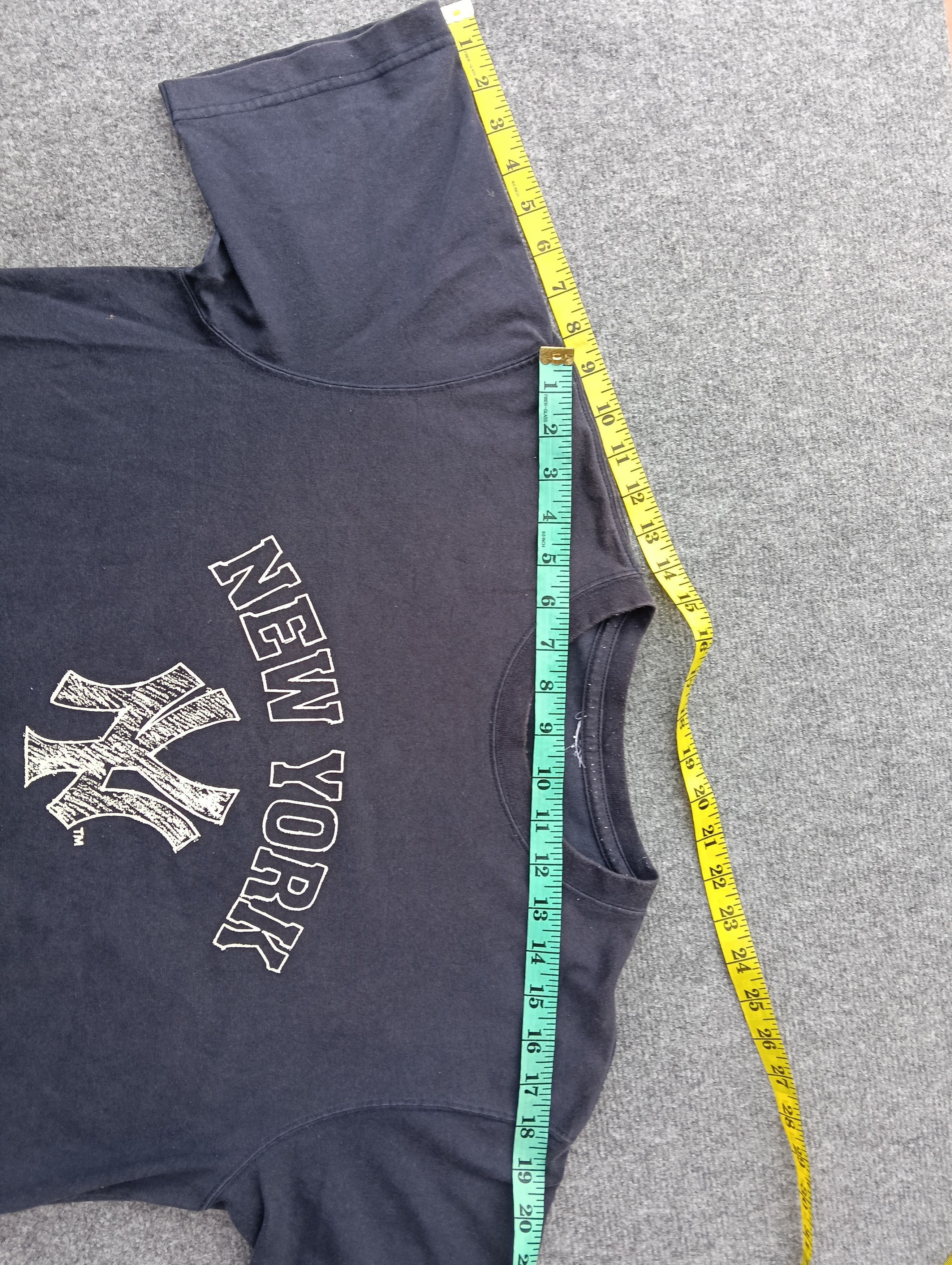 MLB × New York Yankees VINTAGE MLB NEW YORK YANKEES. Size US M / EU 48-50 / 2 - 8 Thumbnail