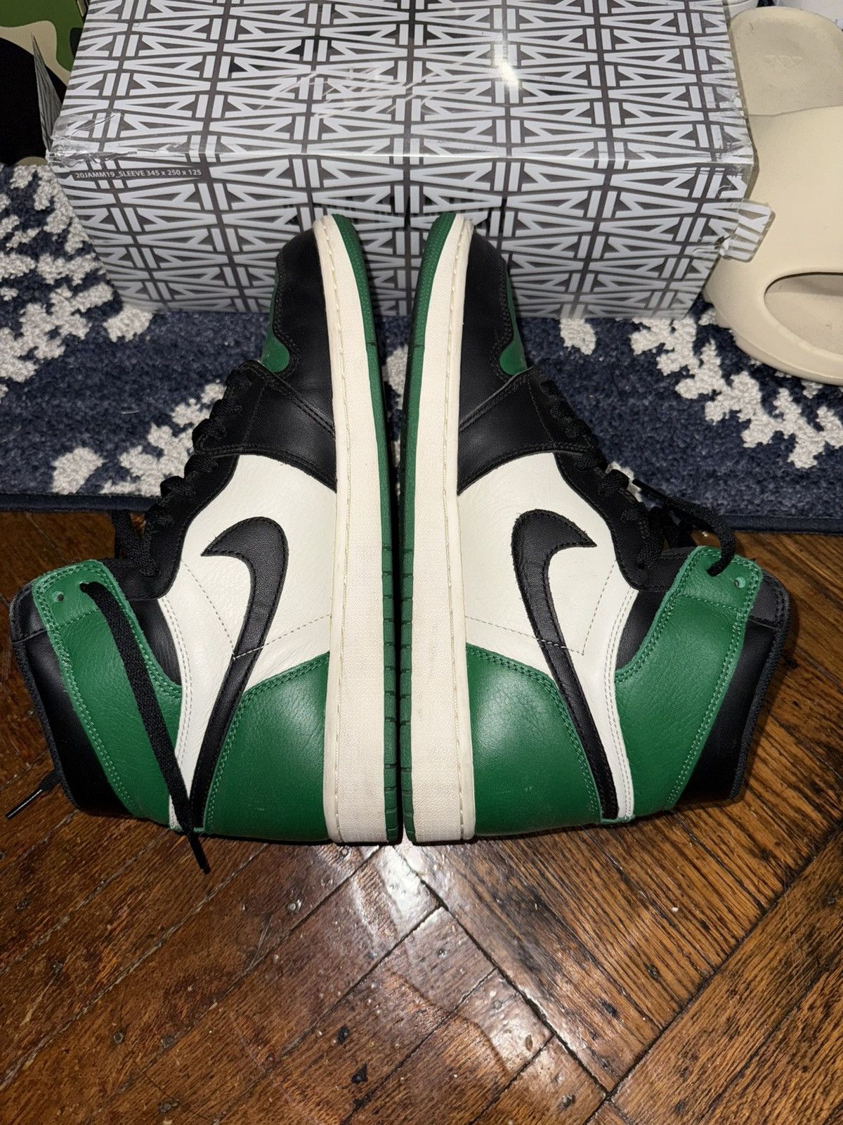 Jordan Brand Jordan 1 Retro High OG Pine Green 2018 Sz 12 Size US 12 / EU 45 - 3 Thumbnail