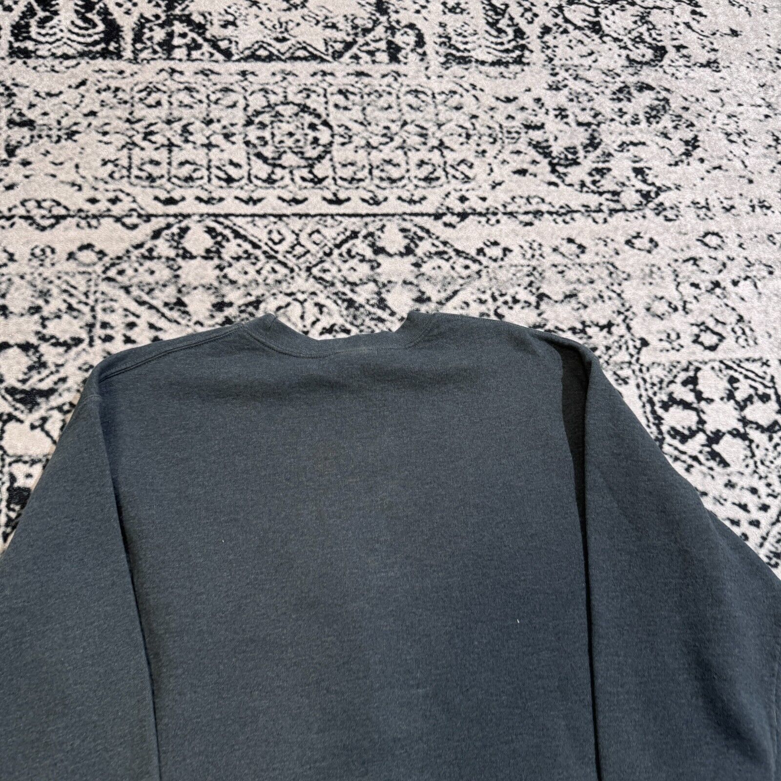 Vintage Vintage Unisex Gray Cotton Crewneck Size S Luxor Casino 90s Size US S / EU 44-46 / 1 - 12 Thumbnail
