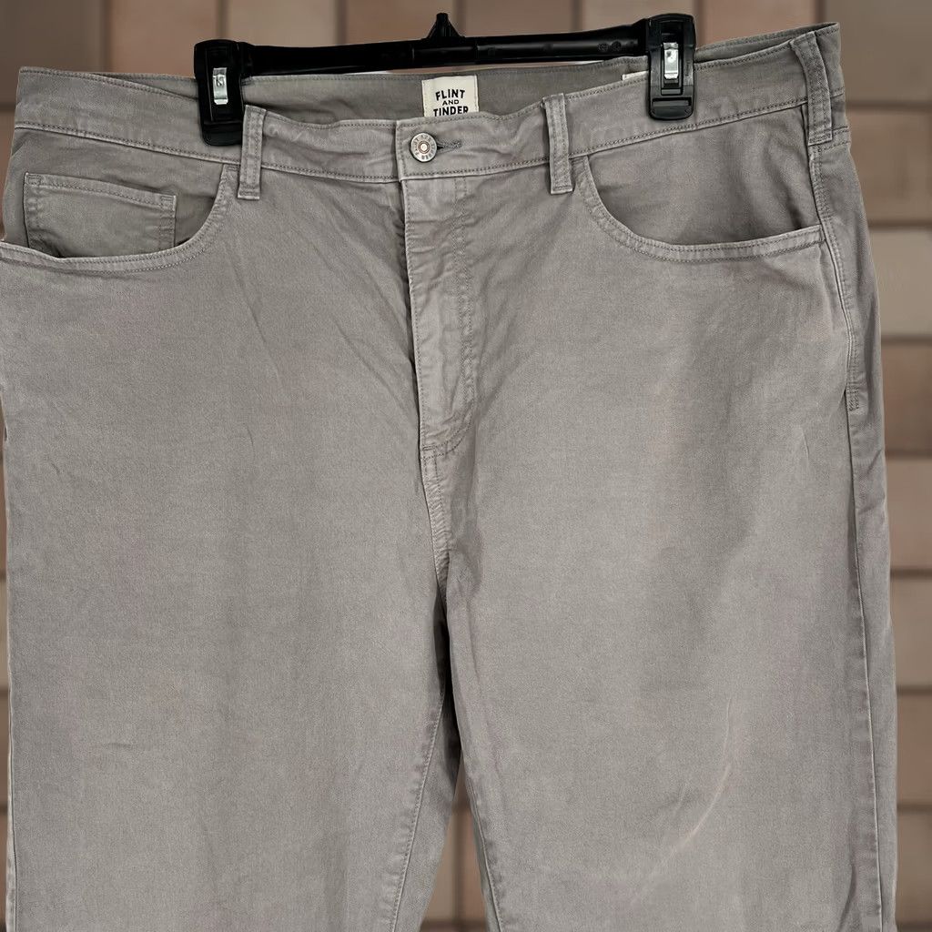 Flint And Tinder Flint and Tinder 365 5-Pocket Pant Mens Beige Tan Tapered Flat Front 5-Pocket Chino Pants 38x34 Regular Rise Mid-Patrick? Size US 38 / EU 54 - 1 Thumbnail