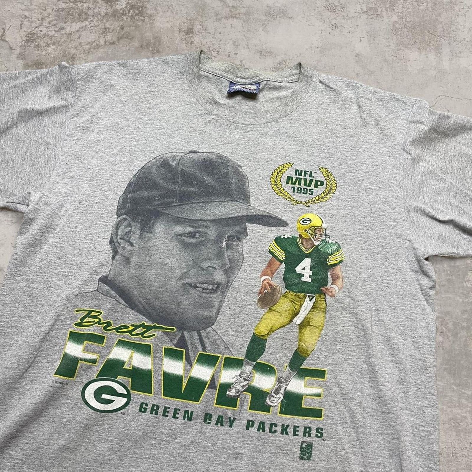 Lee 1990s Brett Favre Green Bay Packers grey t-shirt size XL Lee Size US XL / EU 56 / 4 - 2 Thumbnail