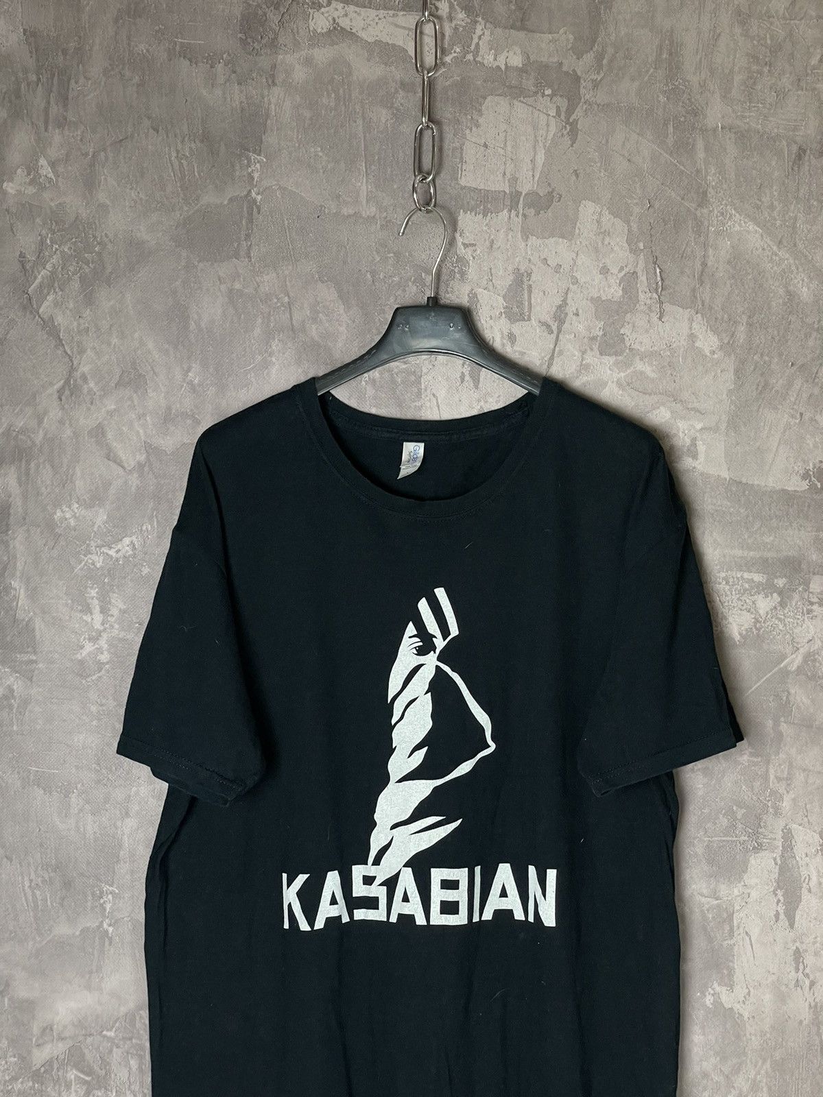Band Tees × Vintage Vintage Kasabian Tour Graphic Big Logo T-Shirt Size US L / EU 52-54 / 3 - 2 Thumbnail